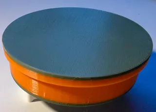 Dose mit Deckel
