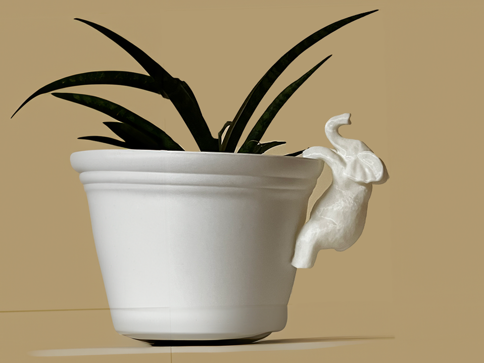 Elephant decoration for planter