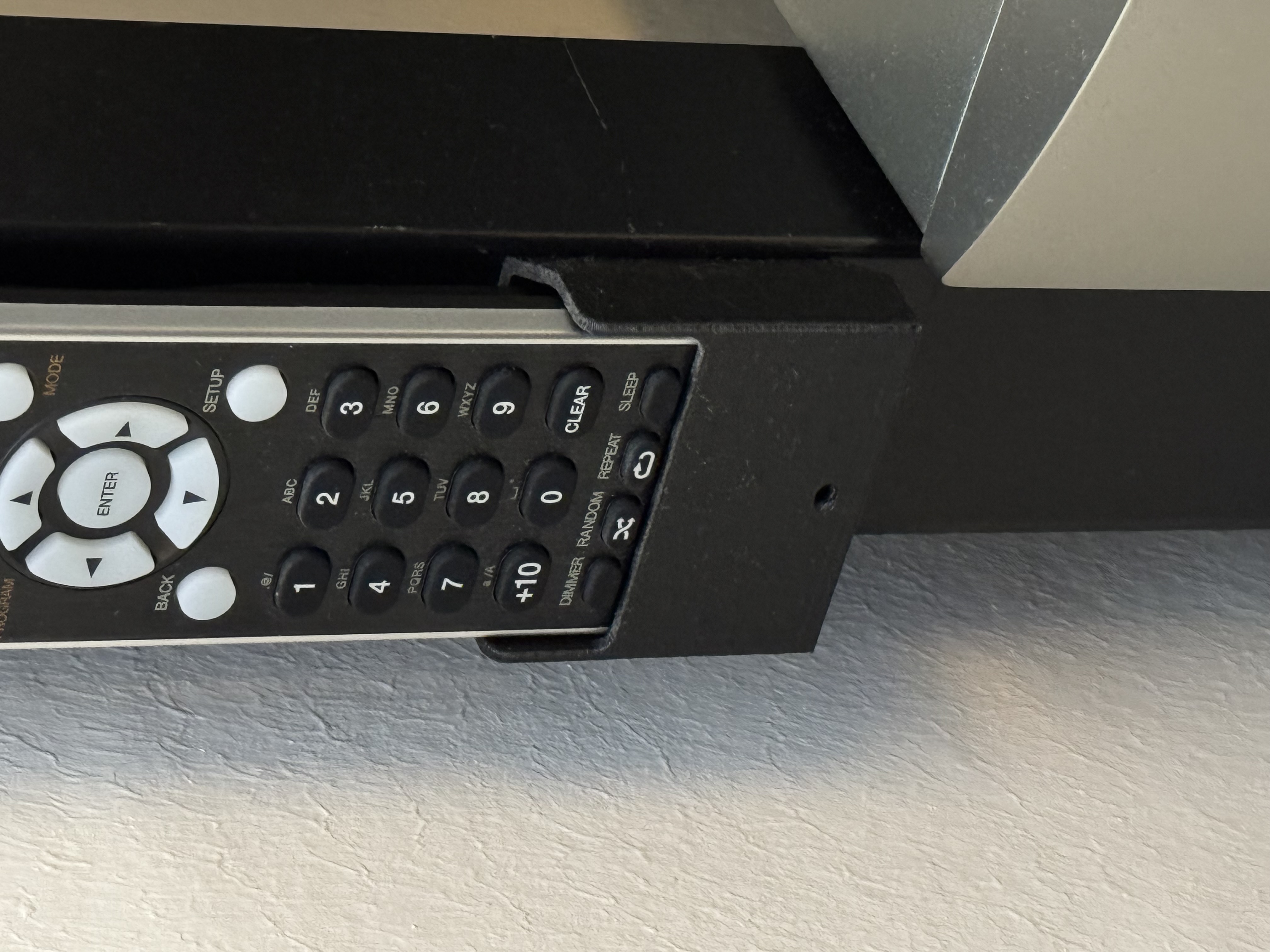 Marantz remote RC004PM mount — thumbnail 2