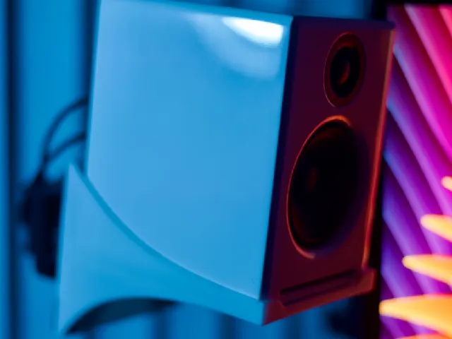 Audioengine A2+ VESA mount