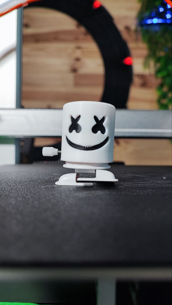 MARSHMELLO WALKER