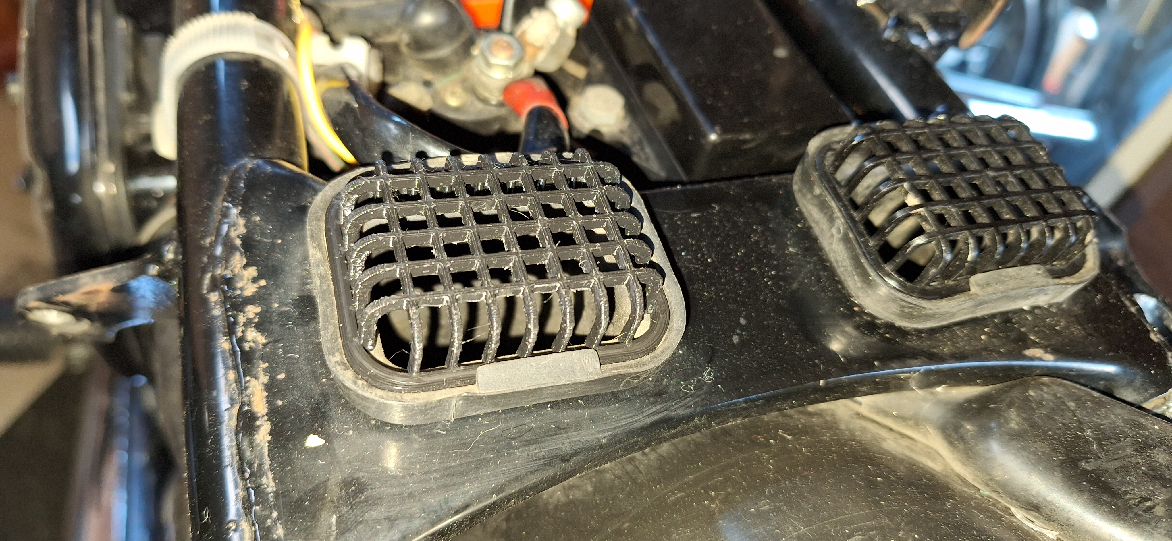 Air filter grille — miniatura 2