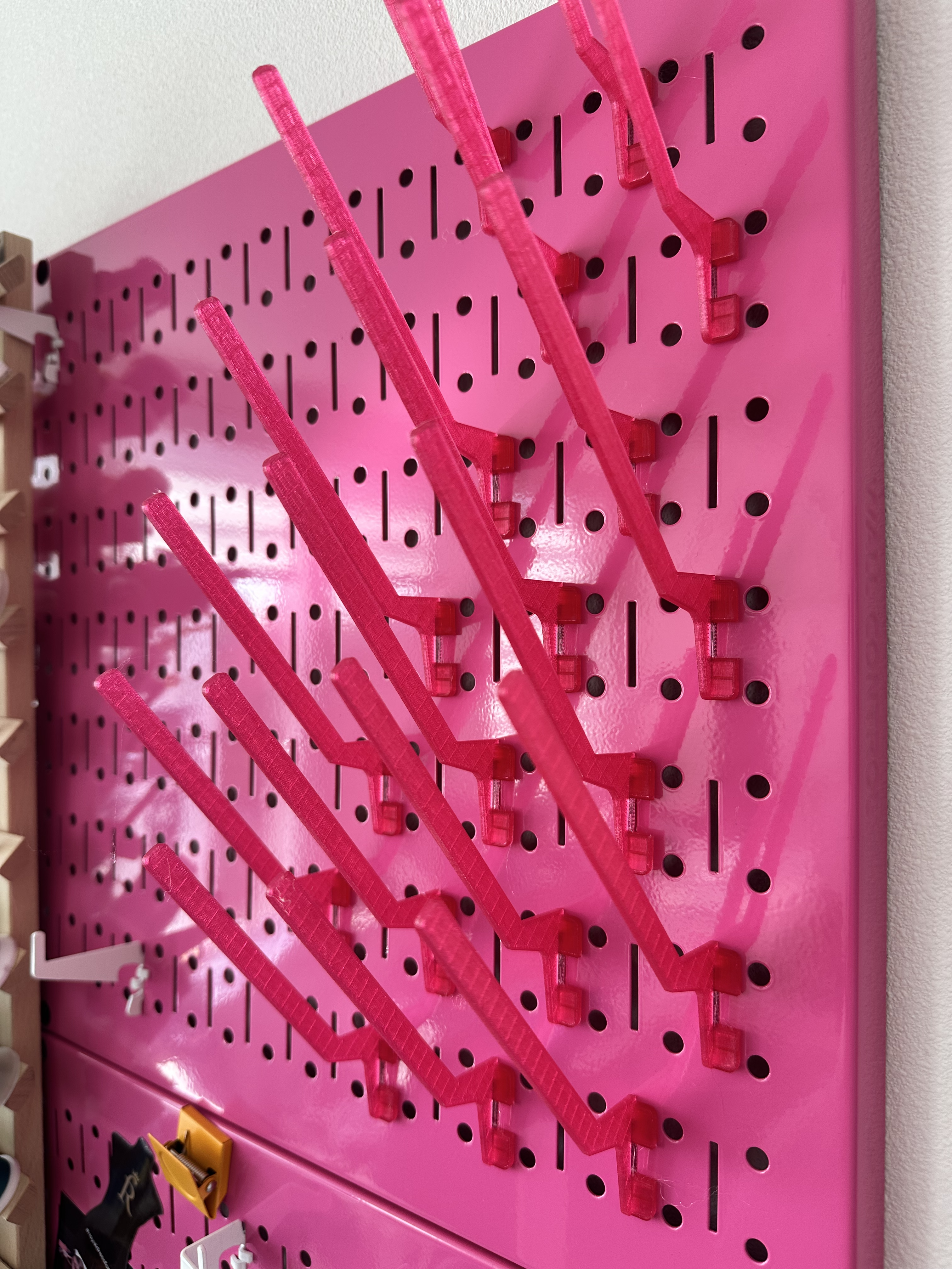 Wall Control Thread Spool Holder