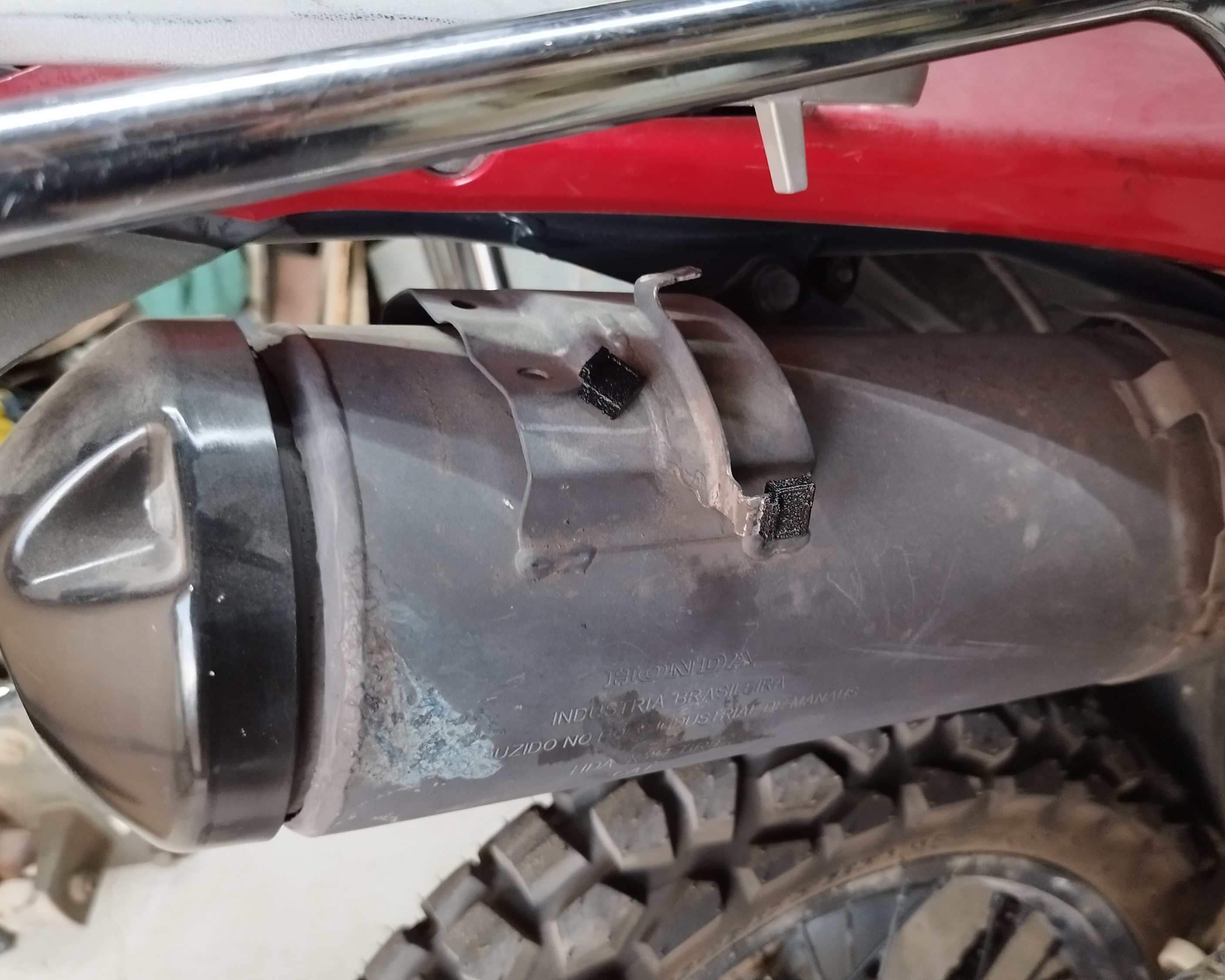 HONDA XRE 300 EXHAUST RUBBER DAMPERS FOR HEAT SHIELD