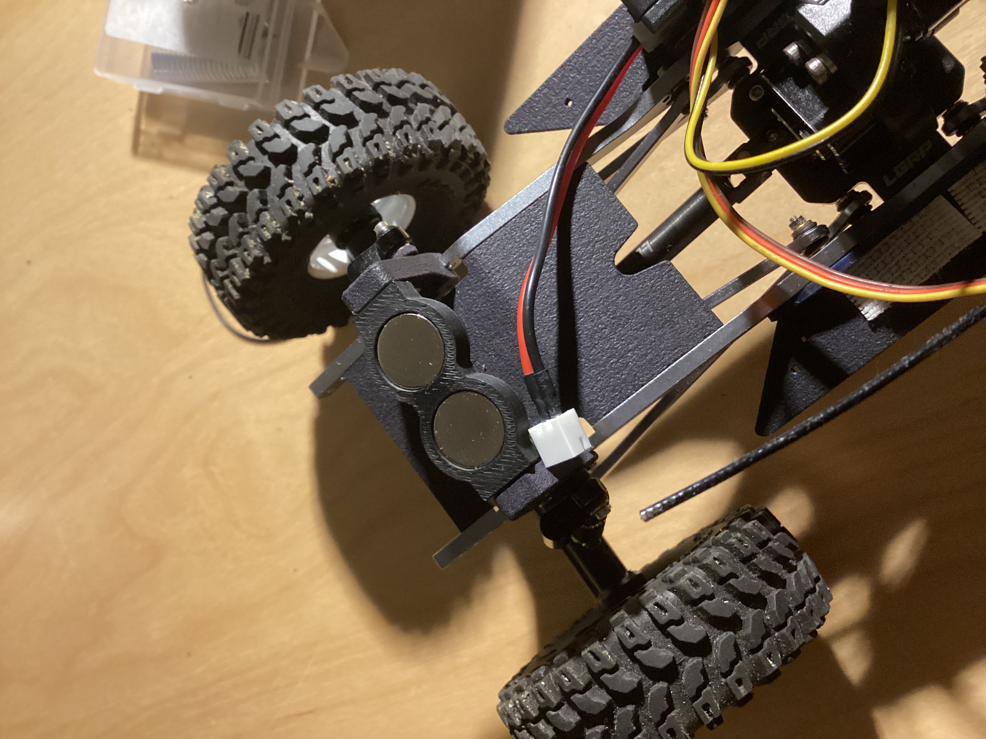 Scx24 LGRP Comp Chassis Magnet mounts
