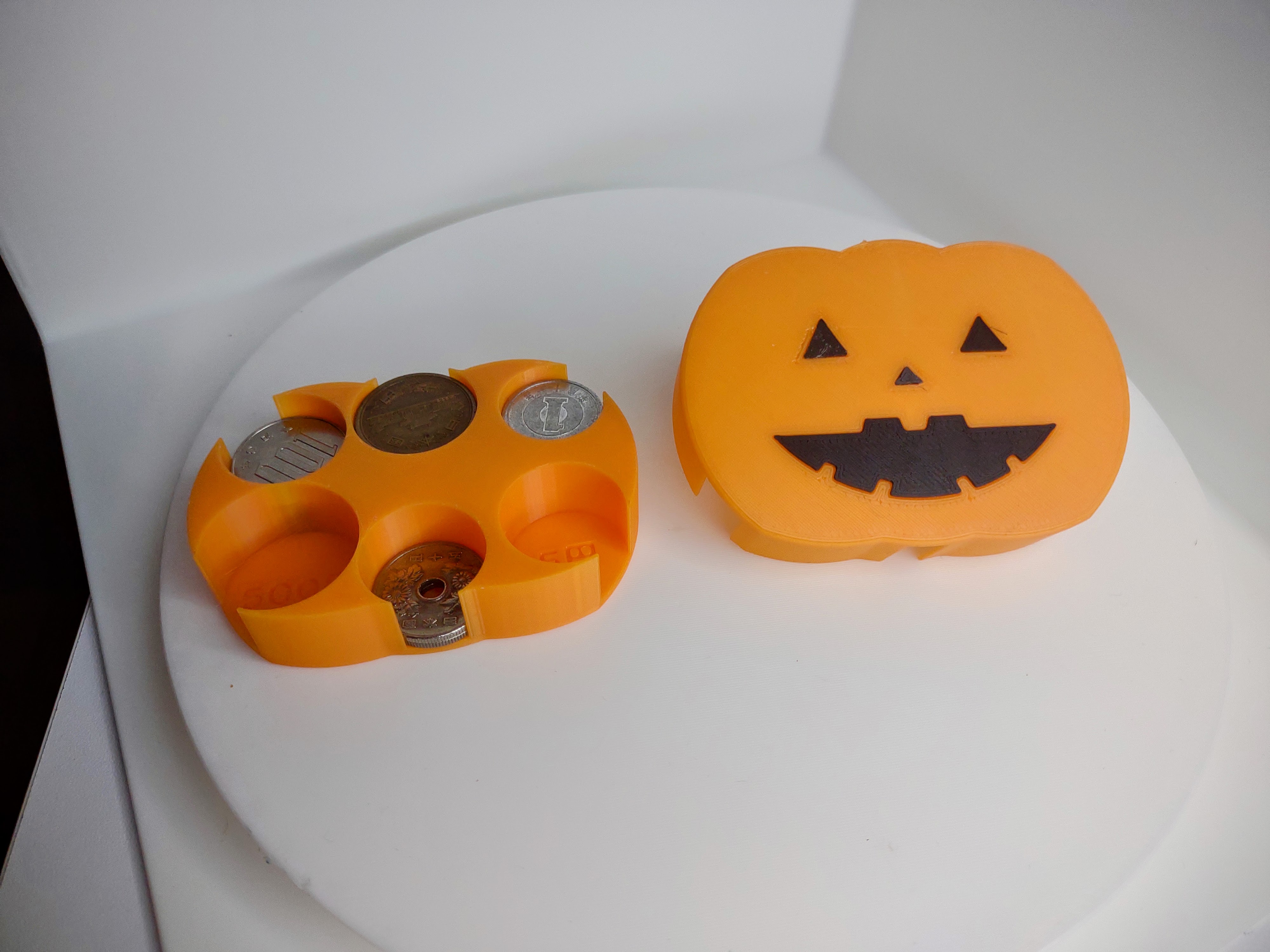 Pumpkin Yen Coin Case