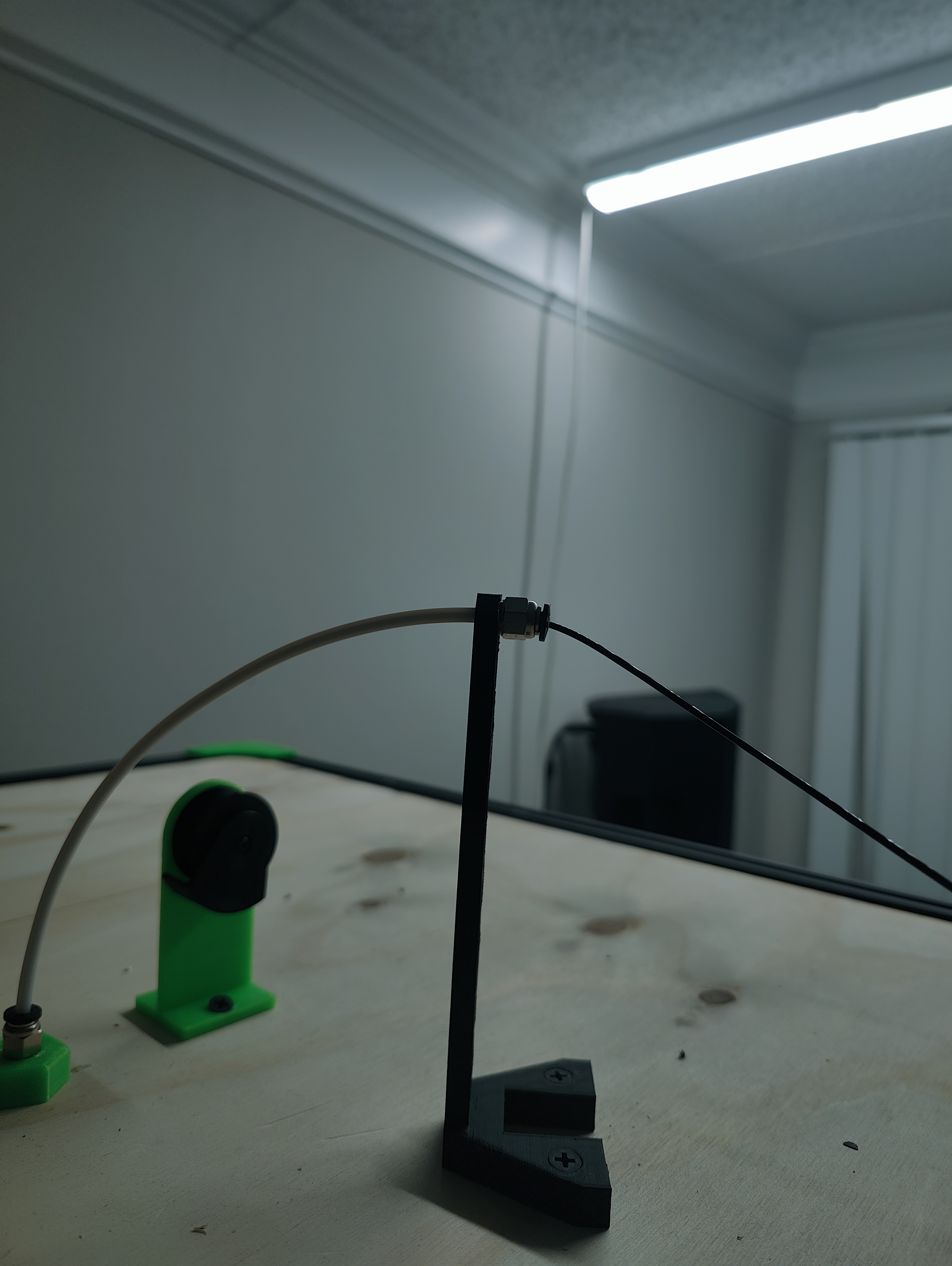 Screw down M10 bowden mount. — miniatura 2