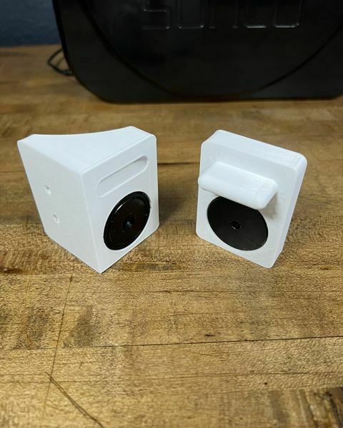 Magnetic Corner Brackets for Enclosures