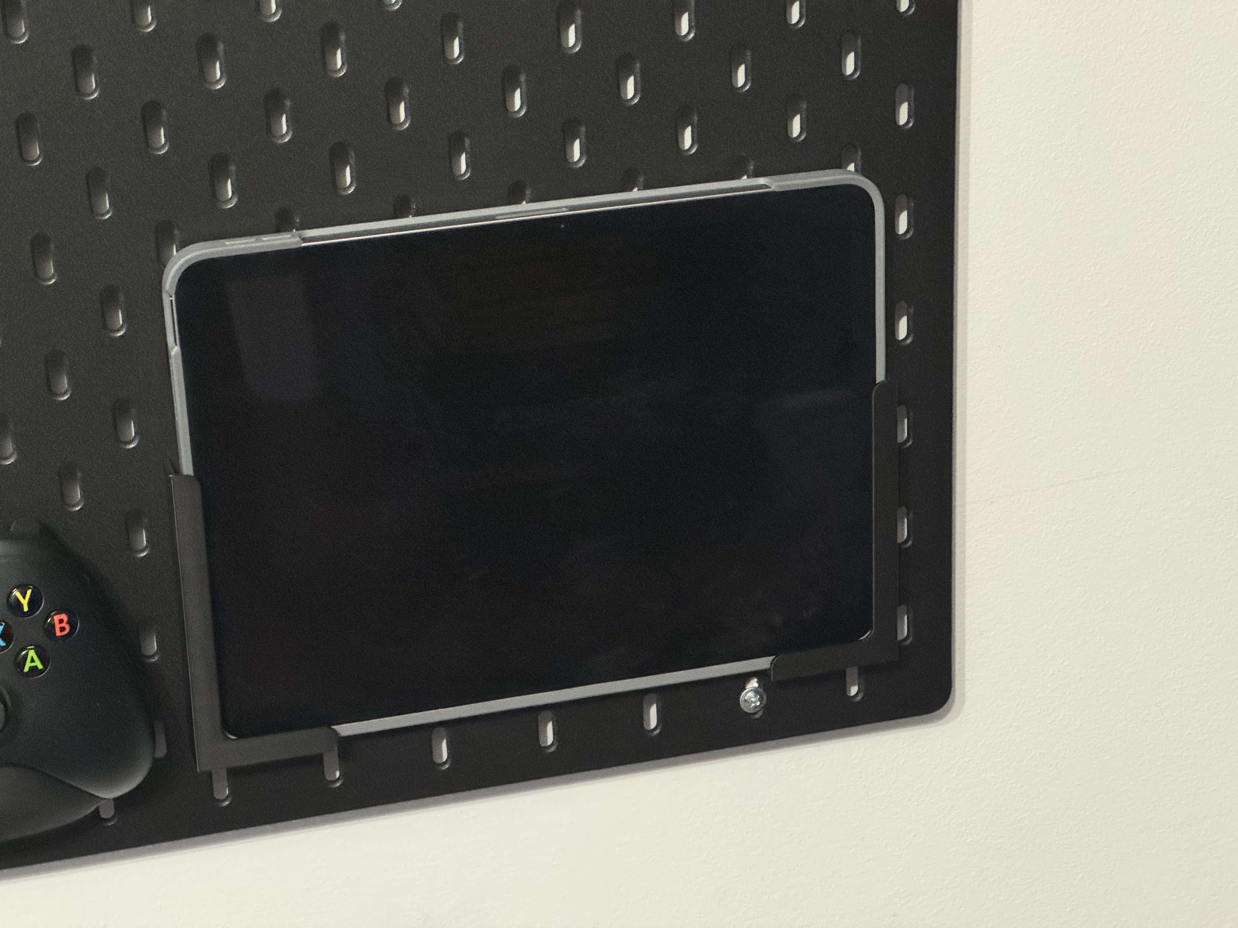 IKEA Skadis iPad air holder (strengthened)
