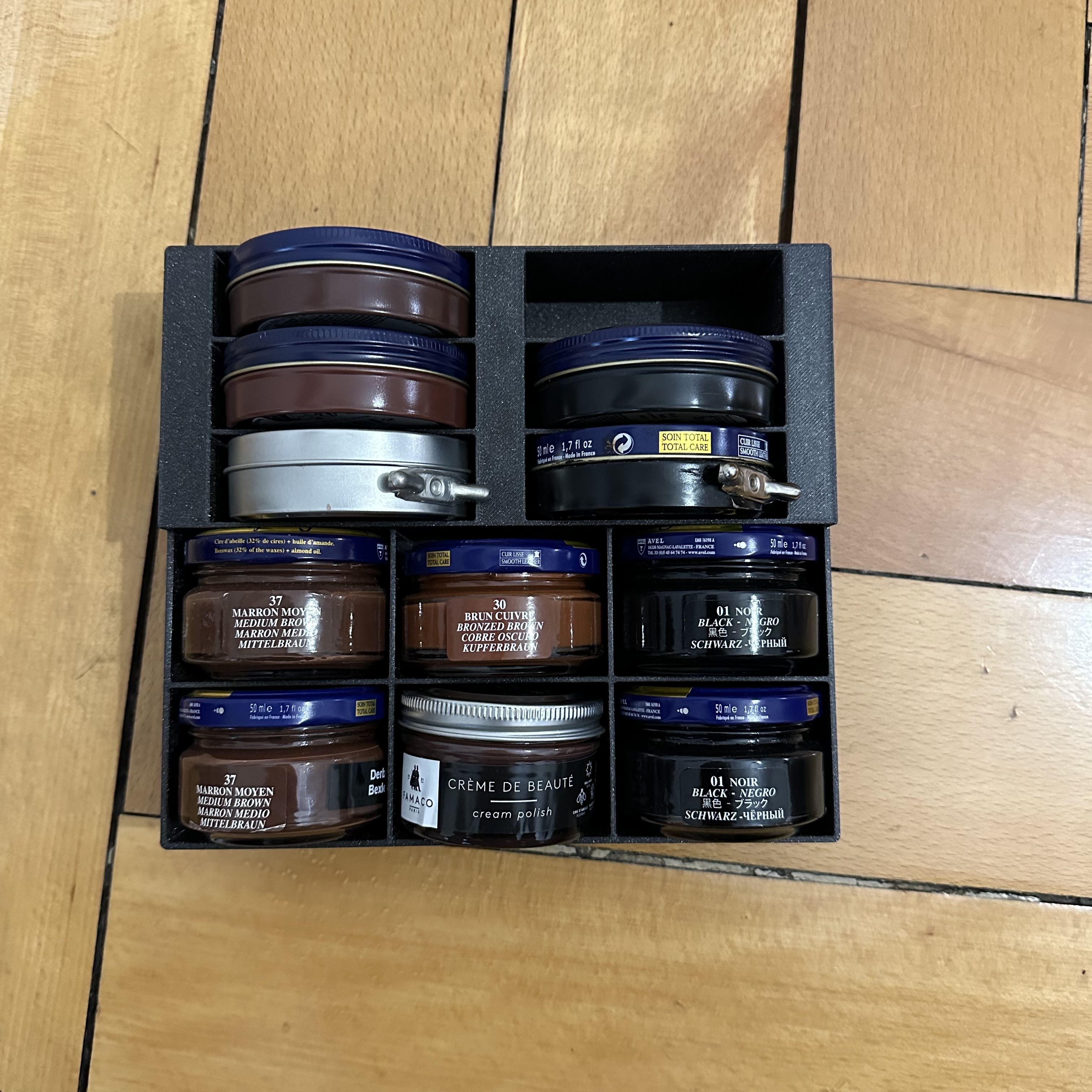 Saphir cream organizer