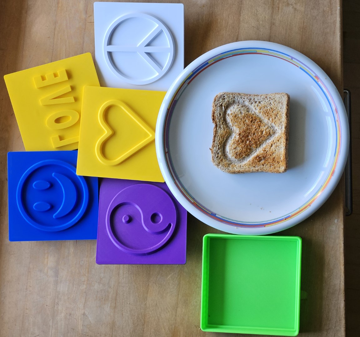 Toast press / sandwich engraver by CMPDesign Download free STL model