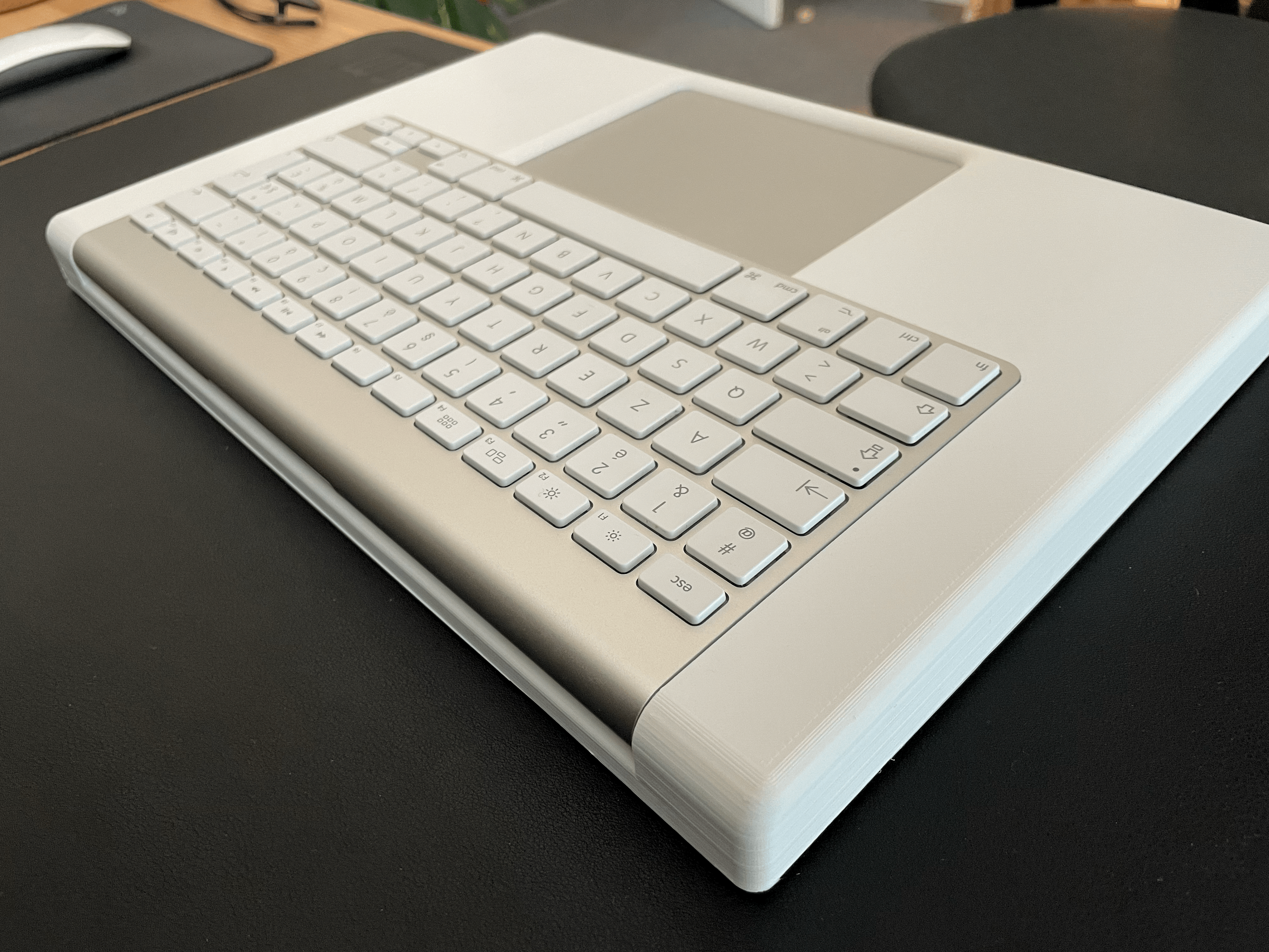 Macデスクトップ 2010 Mac keyboard and trackpad Magic Board for 2010 Apple Magic Trackpad and Wireless