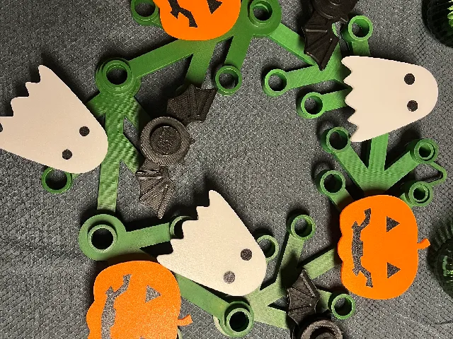 Simple Halloween Ghost for Lego Wreath