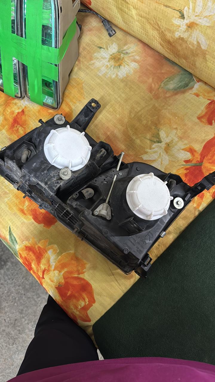 Lexus headlamp dustcover
