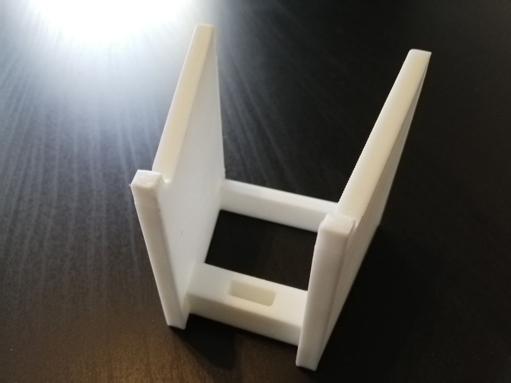 Miniatura 3 do modelo 3D PS4 Controller Stand