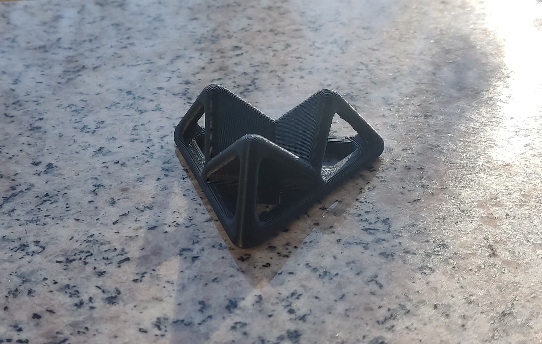 Miniatura 3 do modelo 3D Rubik's Cube Stand
