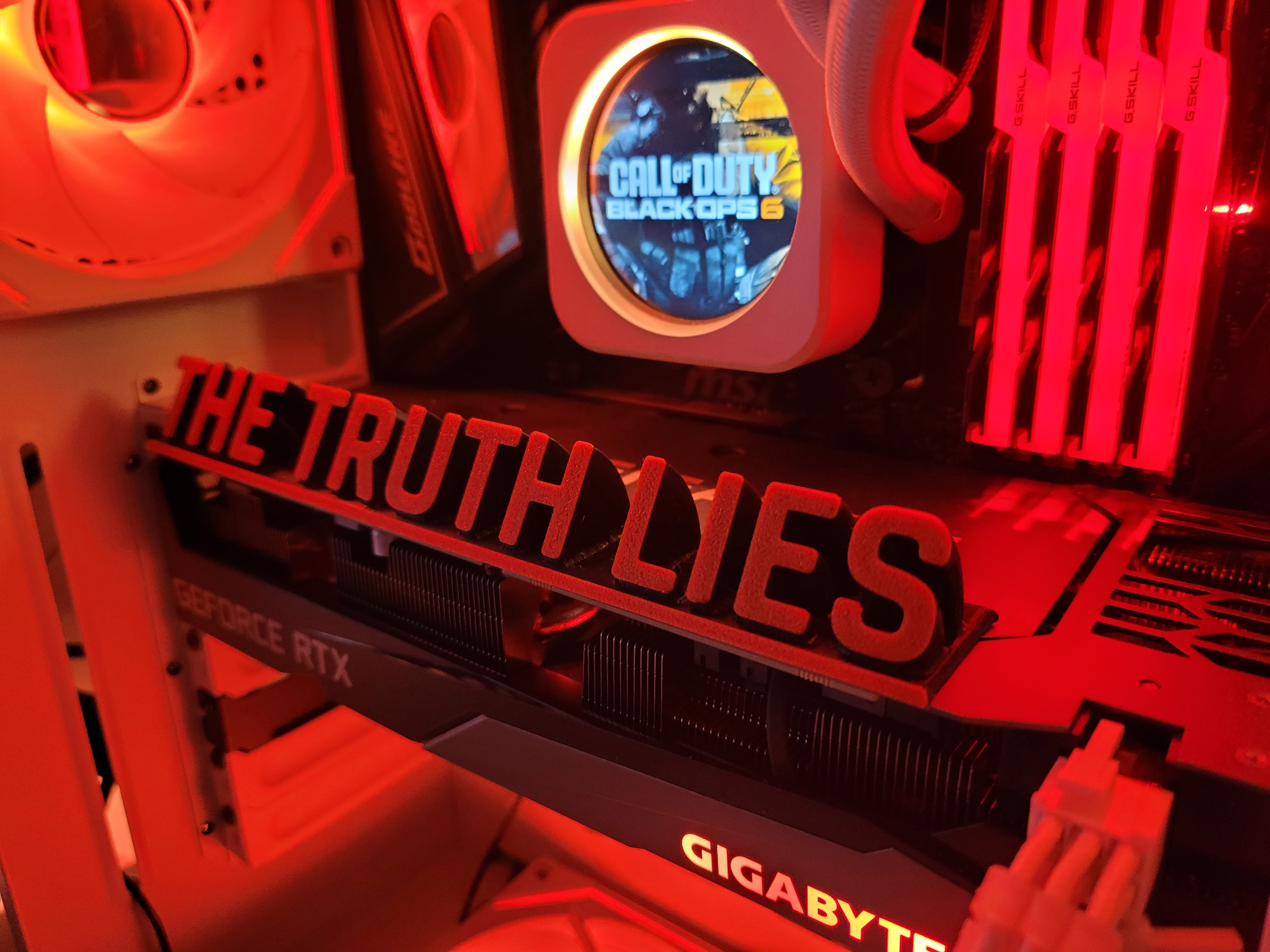 The Truth Lies sign CoD BO6 (No AMS) — miniatura 3