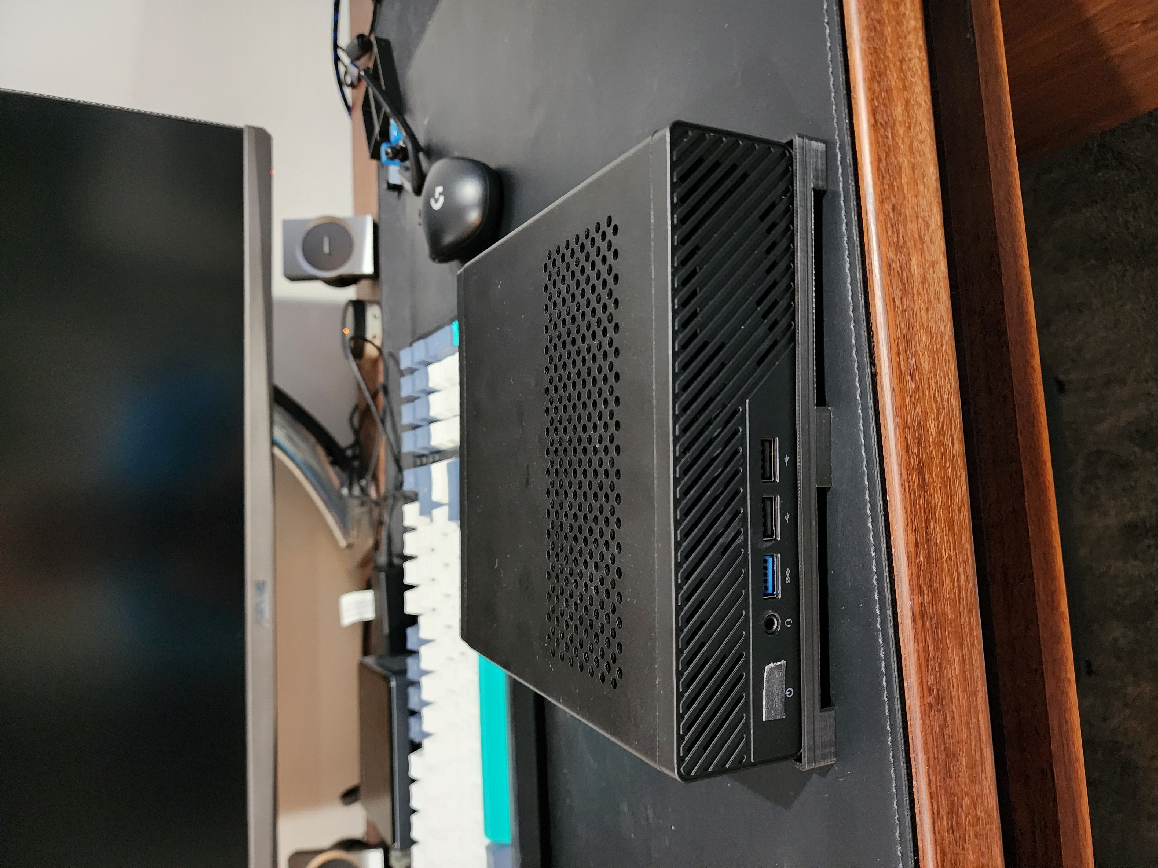 Minisforum MS-01 Horizontal Stand