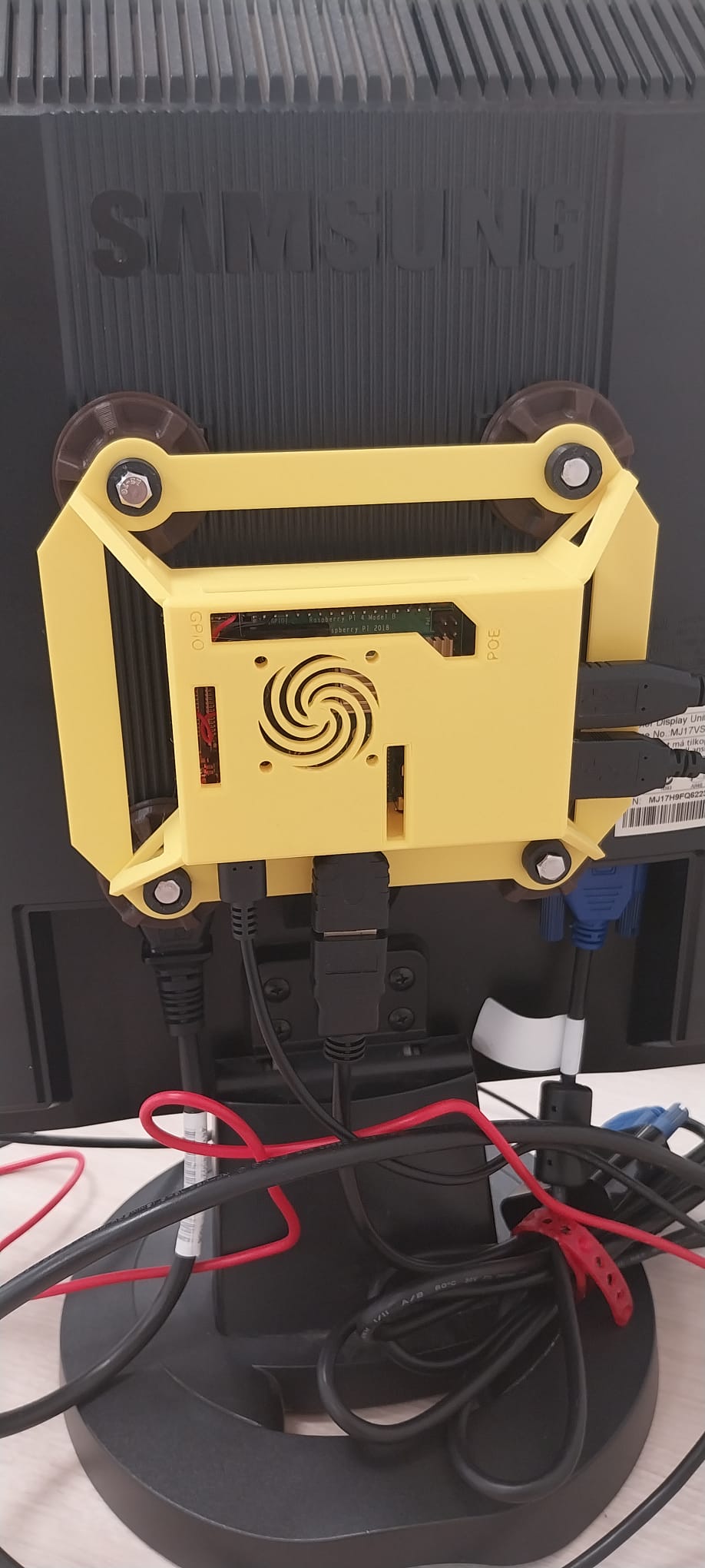 Soporte Raspberry Pi4 vesa 100x100