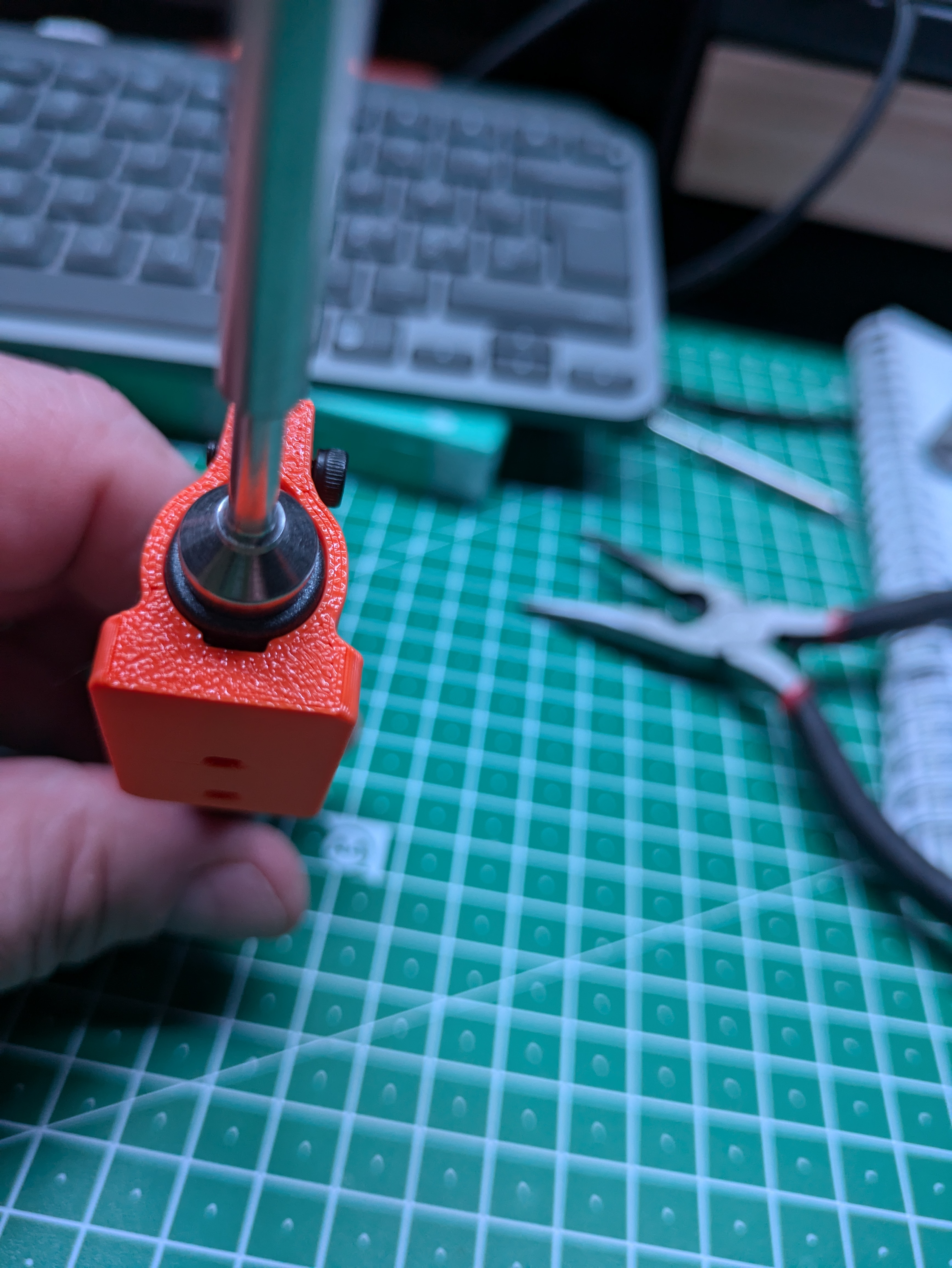 TS101/101 Bracket for Heat Set Insert Press — thumbnail 3