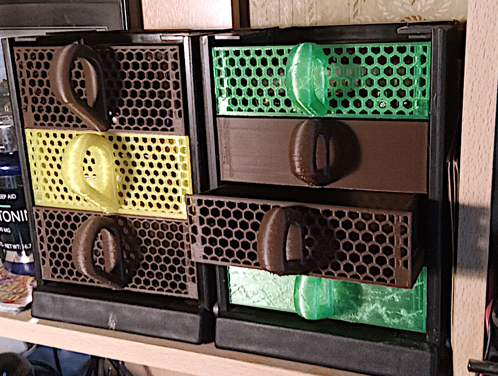 Drawer for CD racks (parametric, OpenSCAD)