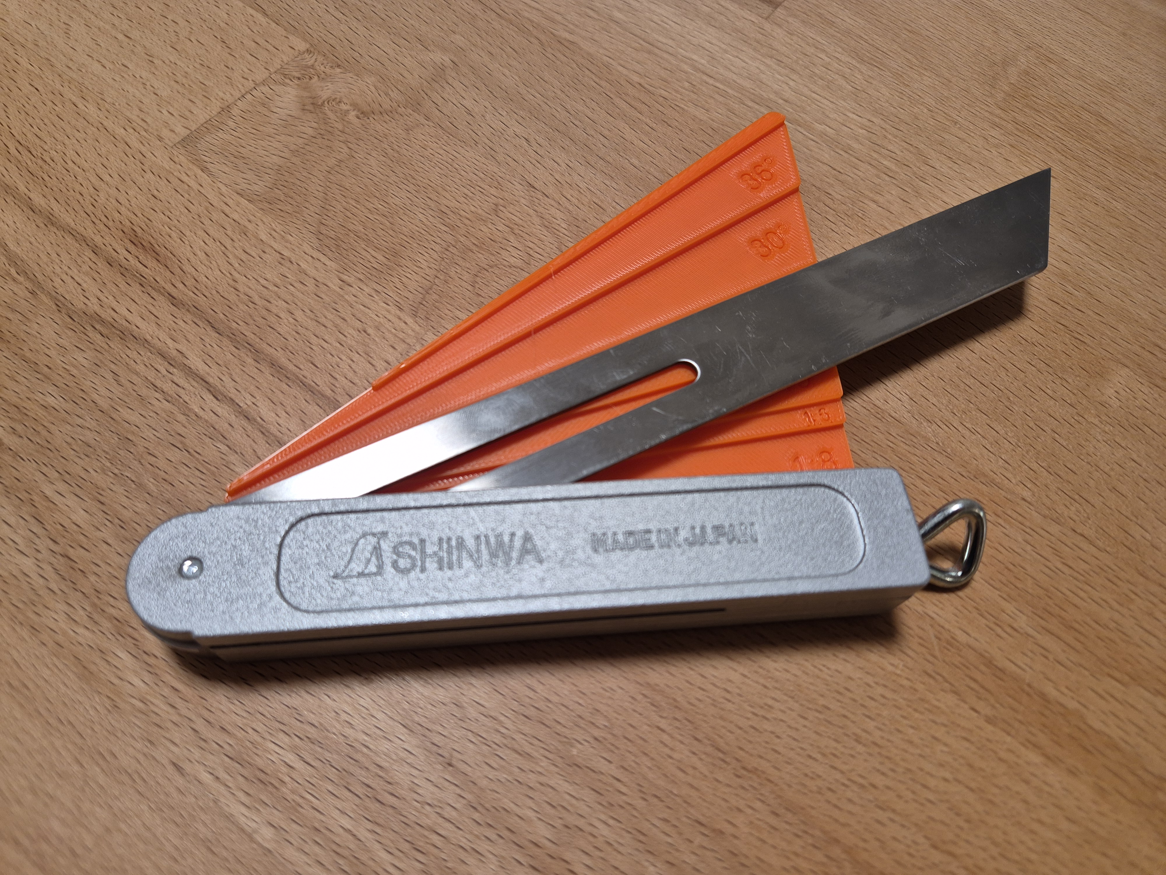 Angle gauge for sliding bevels