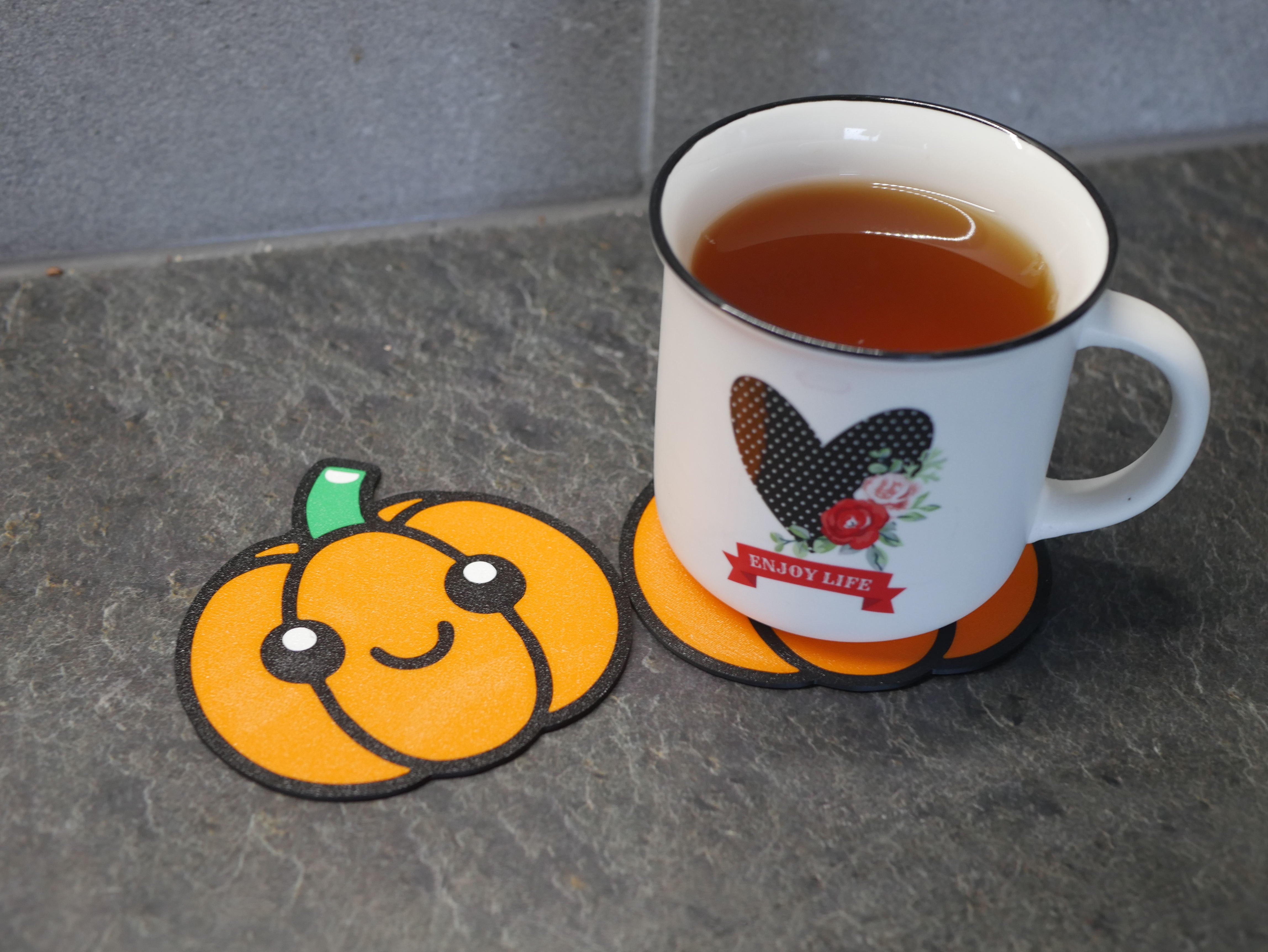 Miniatura 3 do modelo 3D Cute Simple Pumpkin Coaster