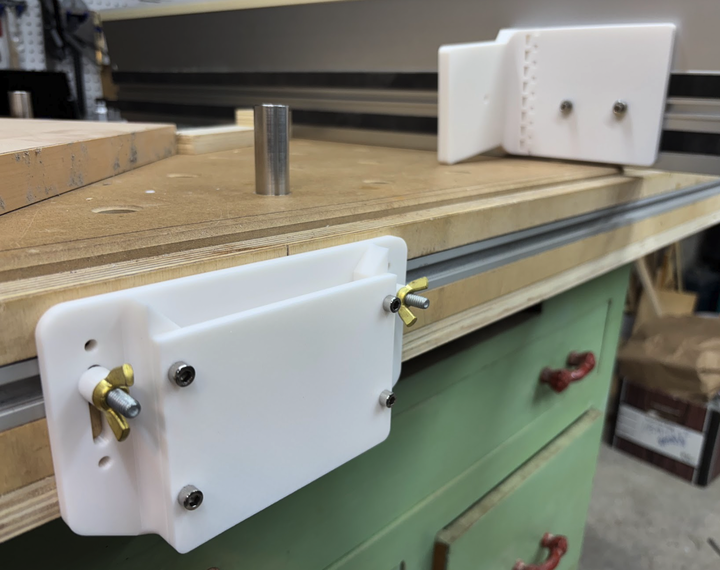 Rail Hinge for tracksaw and MFT-style table/workbench — miniatura 2