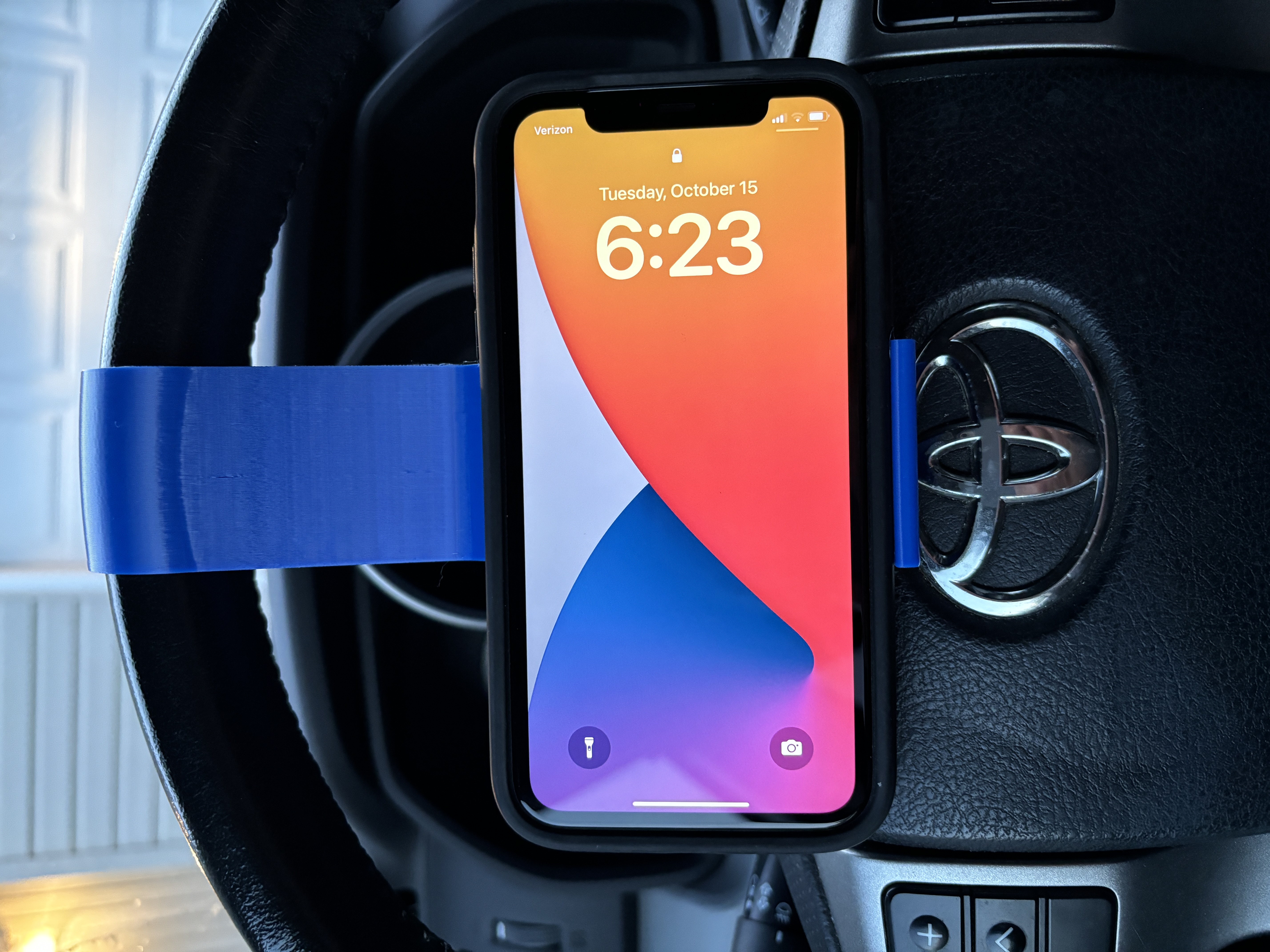 4Runner Steering Wheel Phone Stand