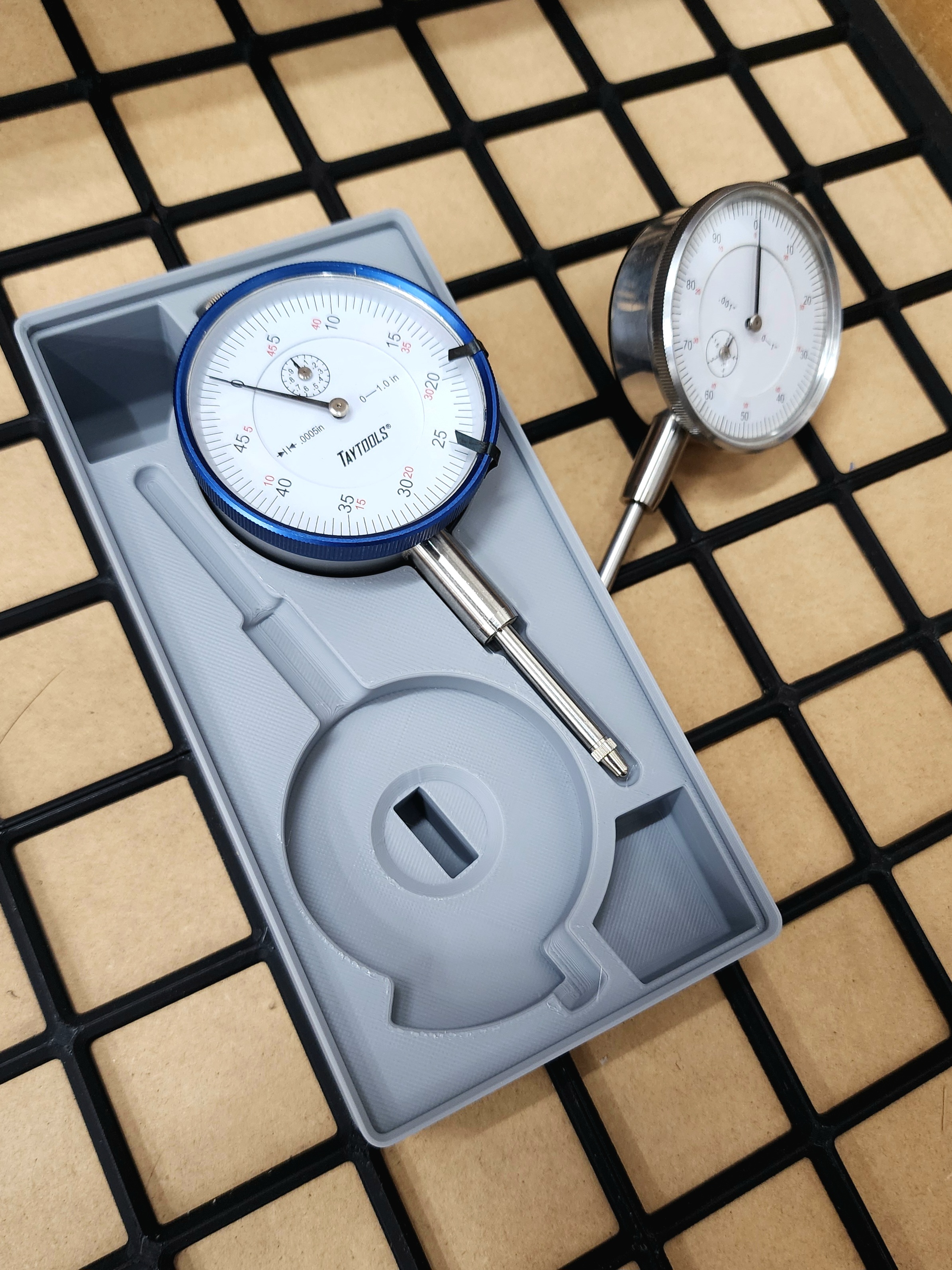 Dual plunger dial gauge - gridfinity