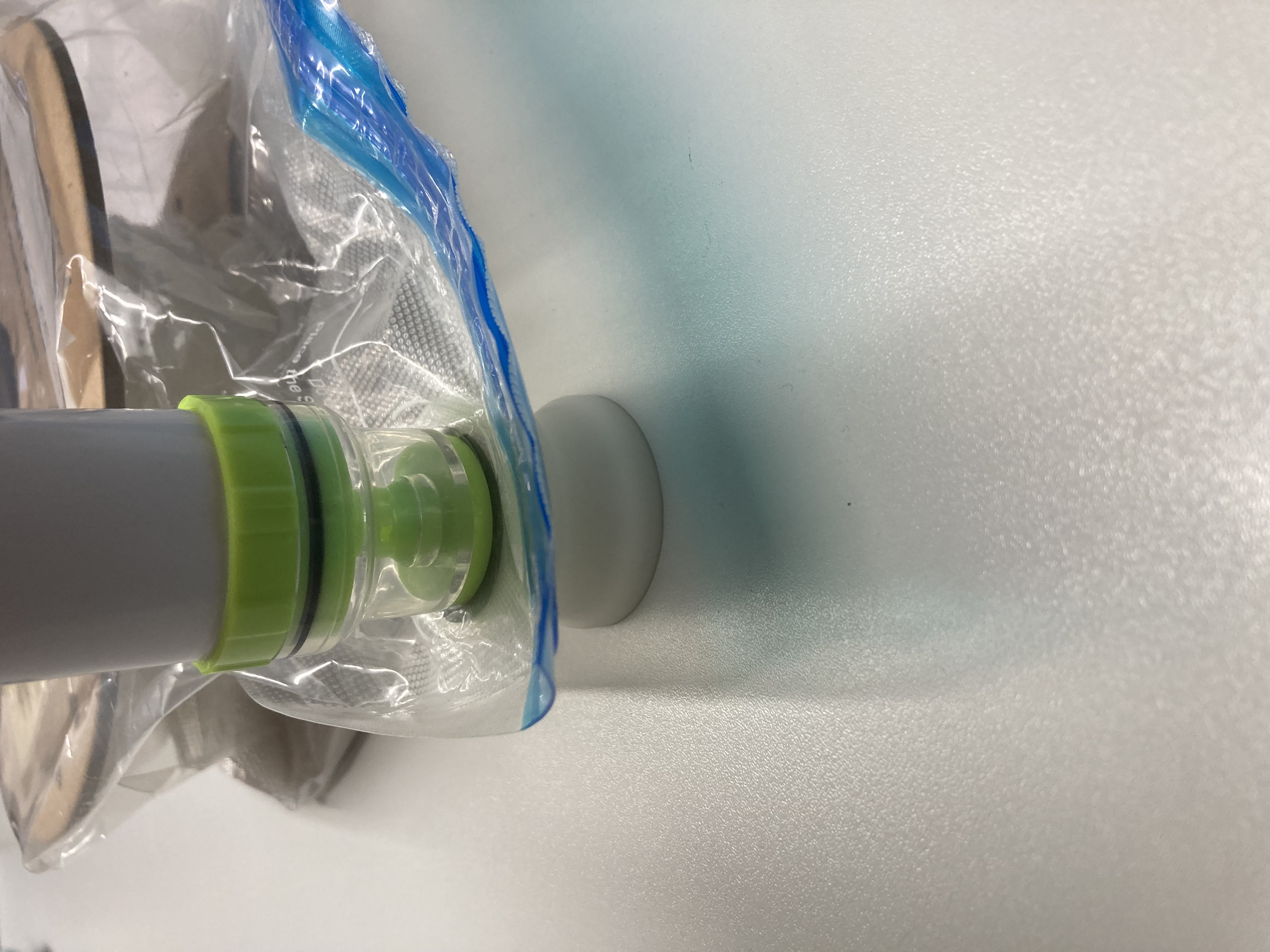 Vacuum bag tower