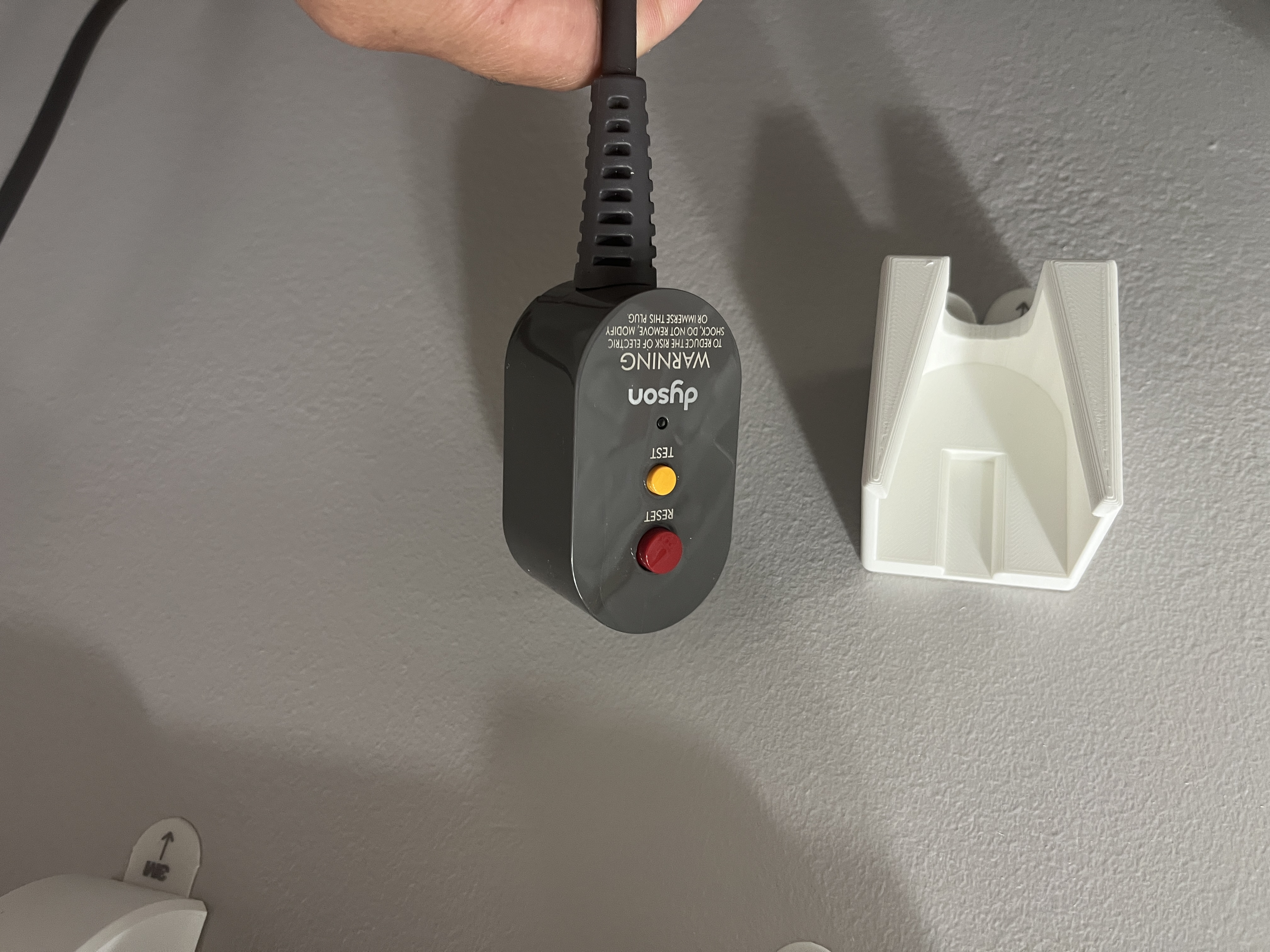 Dyson Airwrap Plug Holder