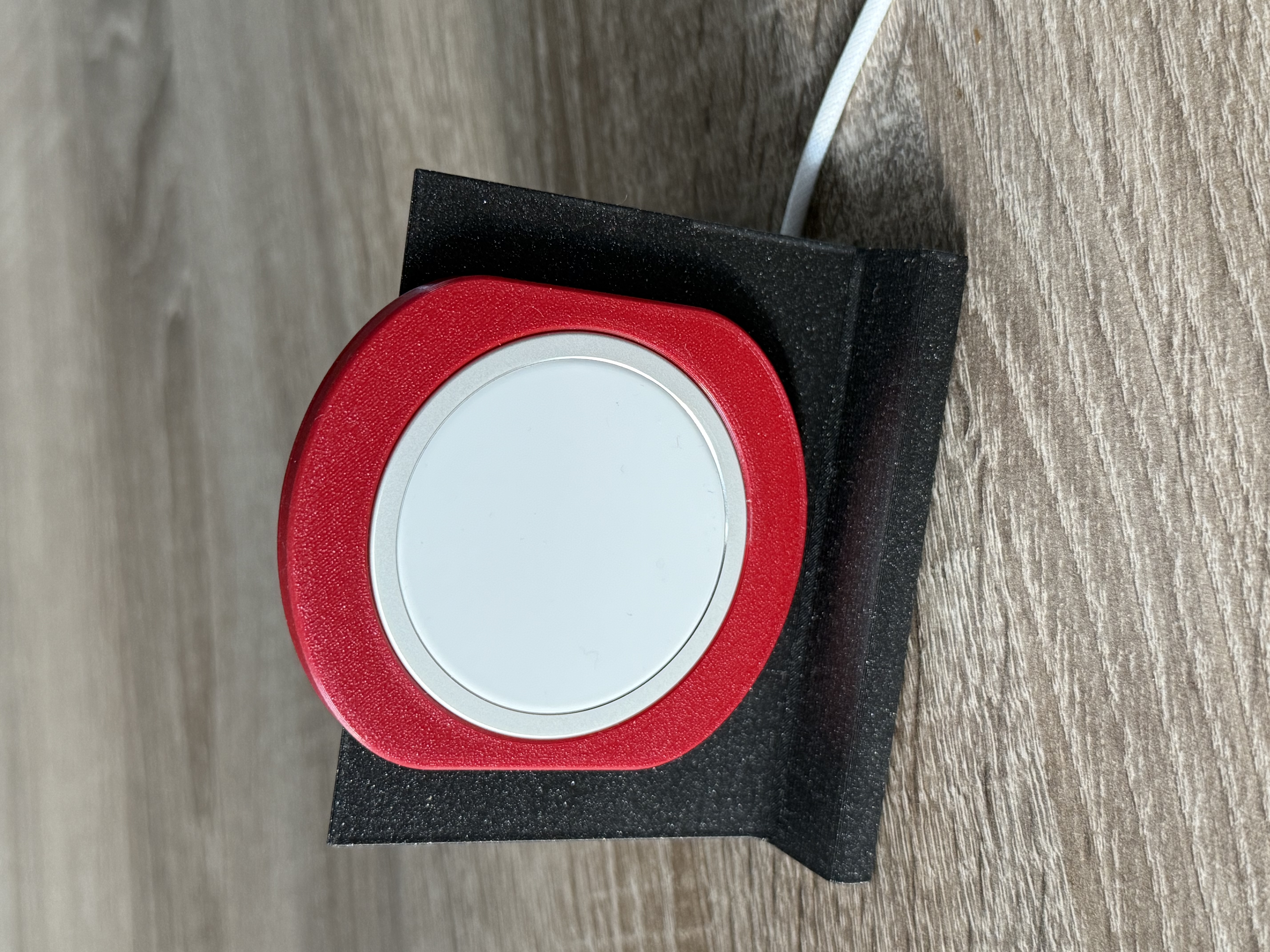 Iphone luxery stand for magsafe