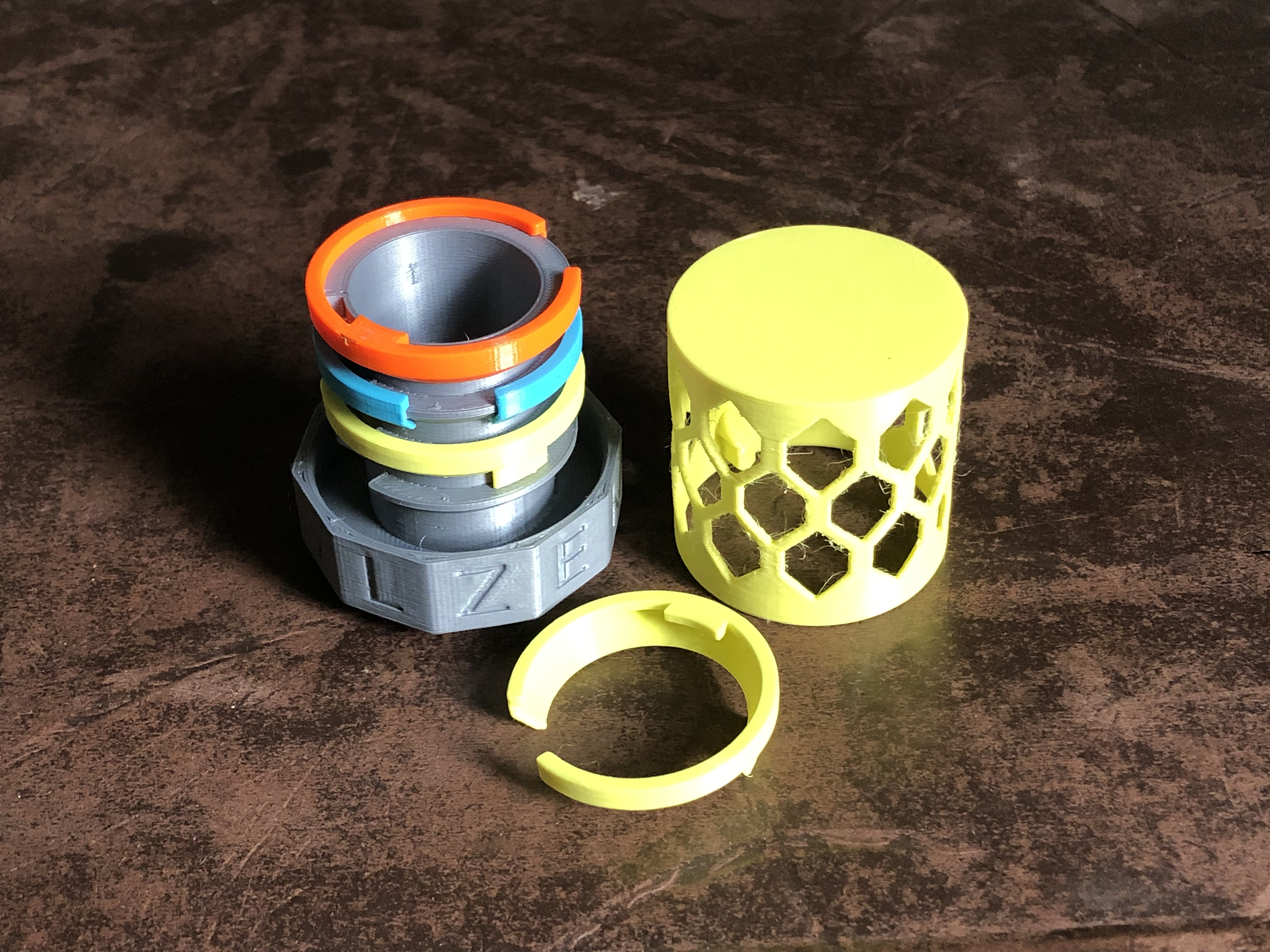 Miniatura 11 do modelo 3D Feynman's Dial Combination Lock Box