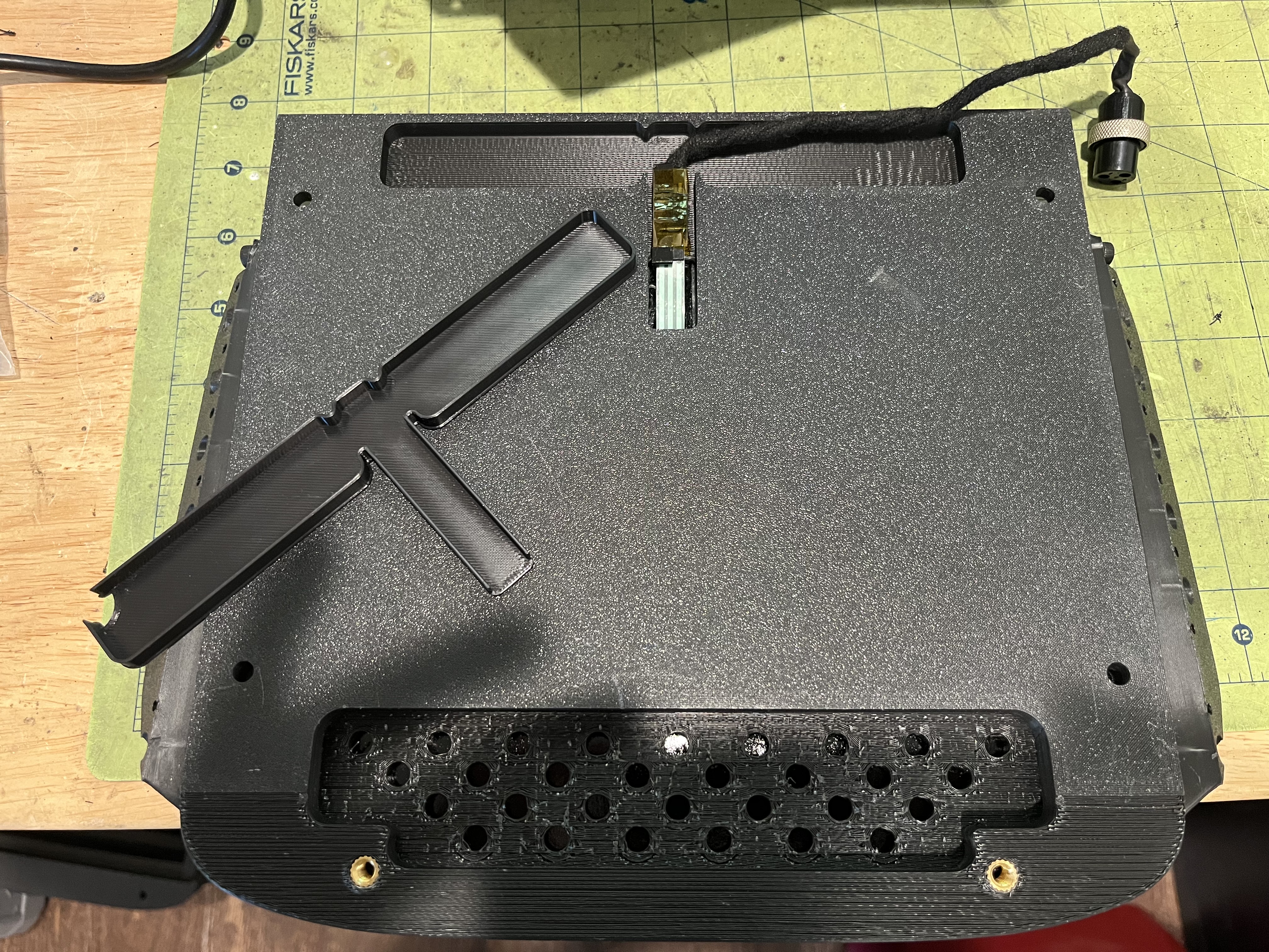 Pubpad sensor cable cover