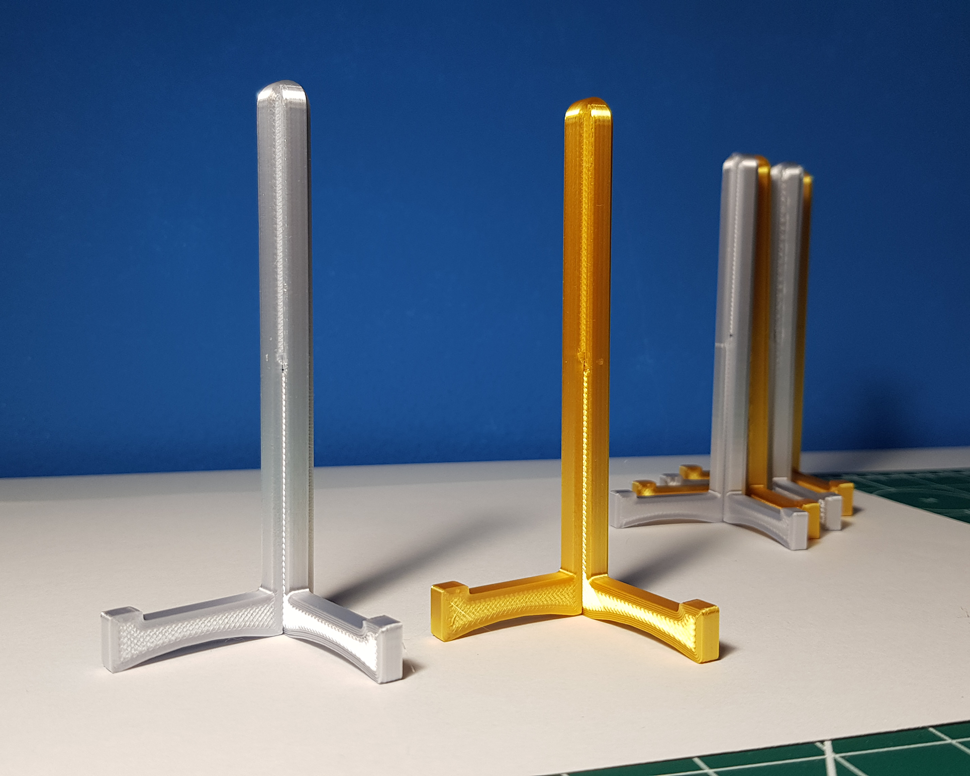 Frame Stand or Display Mount for 2D Art or Small Object