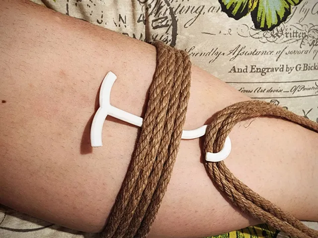 Shibari Rope Puller