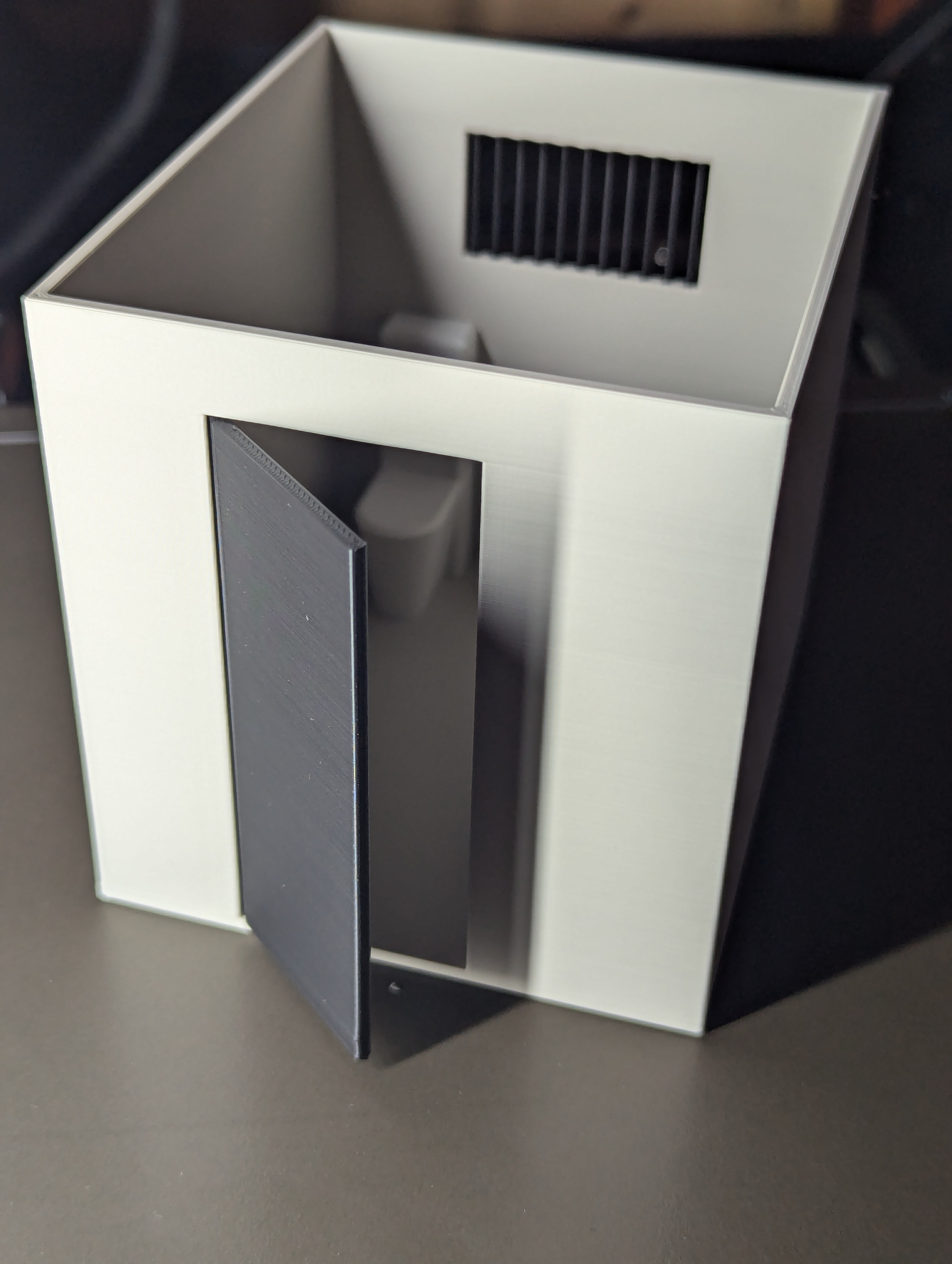 Prison Cell Education Tool — miniatura 5