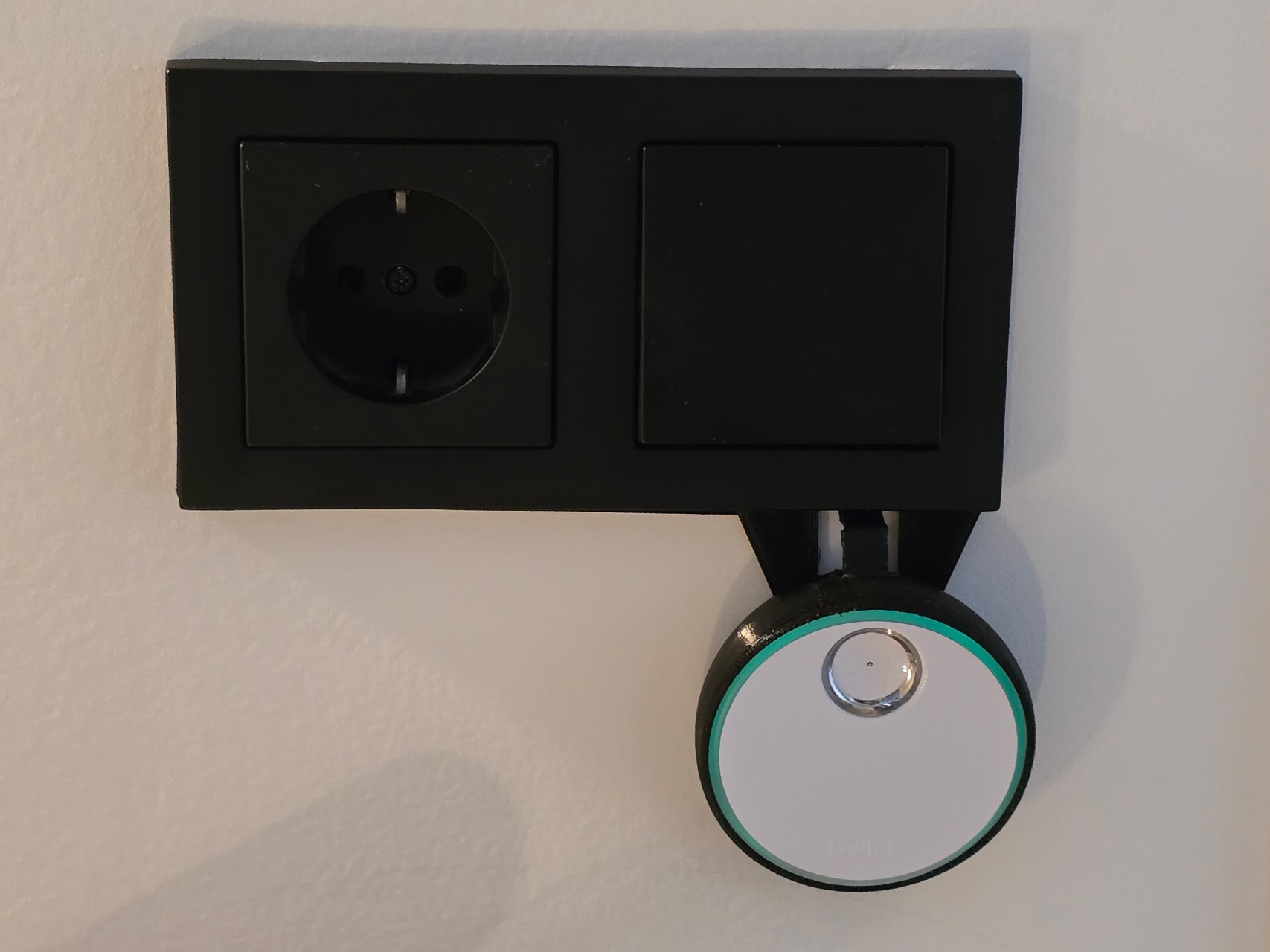 Owlet sock base outlet mount
