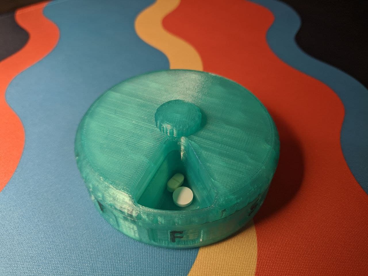 Week Pill Case by Kunzite | Download free STL model | Printables.com