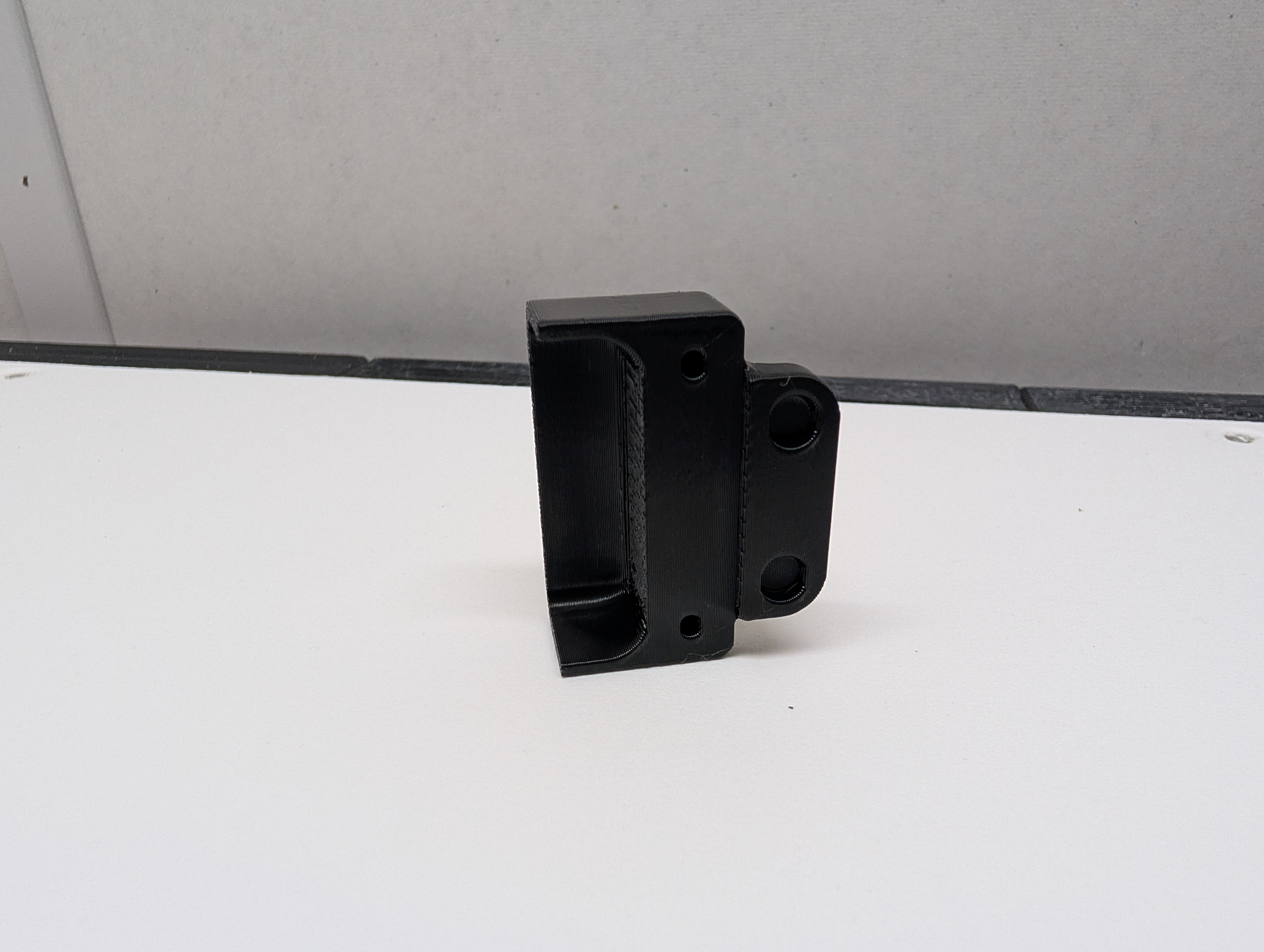 Flashforge AD5M Front Door Handle — thumbnail 2