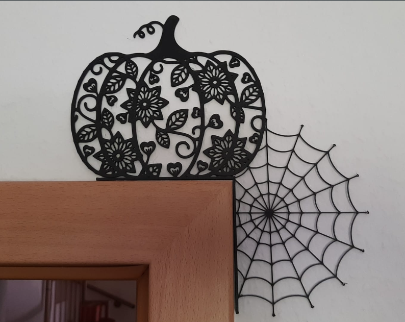 Halloween/Thanksgiving Pumpkin Spiderweb Doorhook