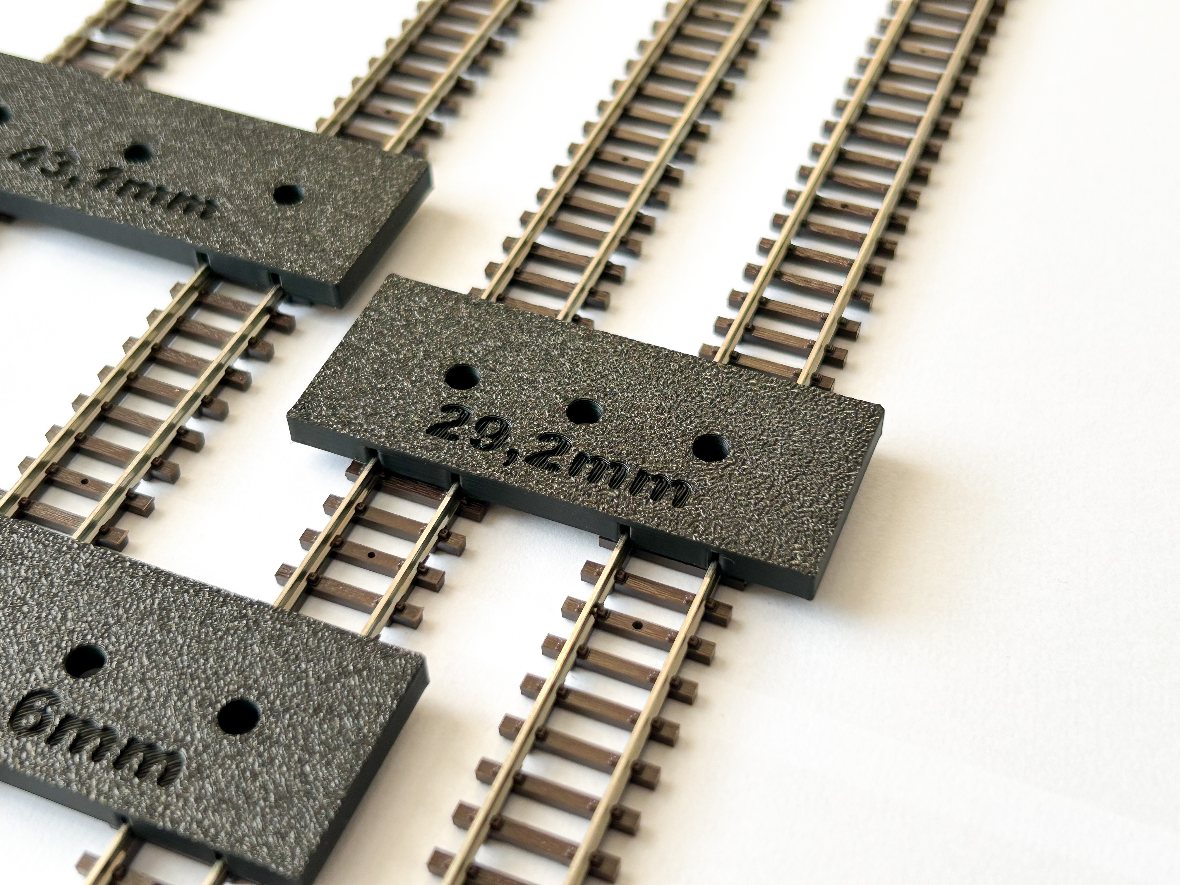 Spur N / Scale N Gleißabstandslehren / Track spacing gauges by