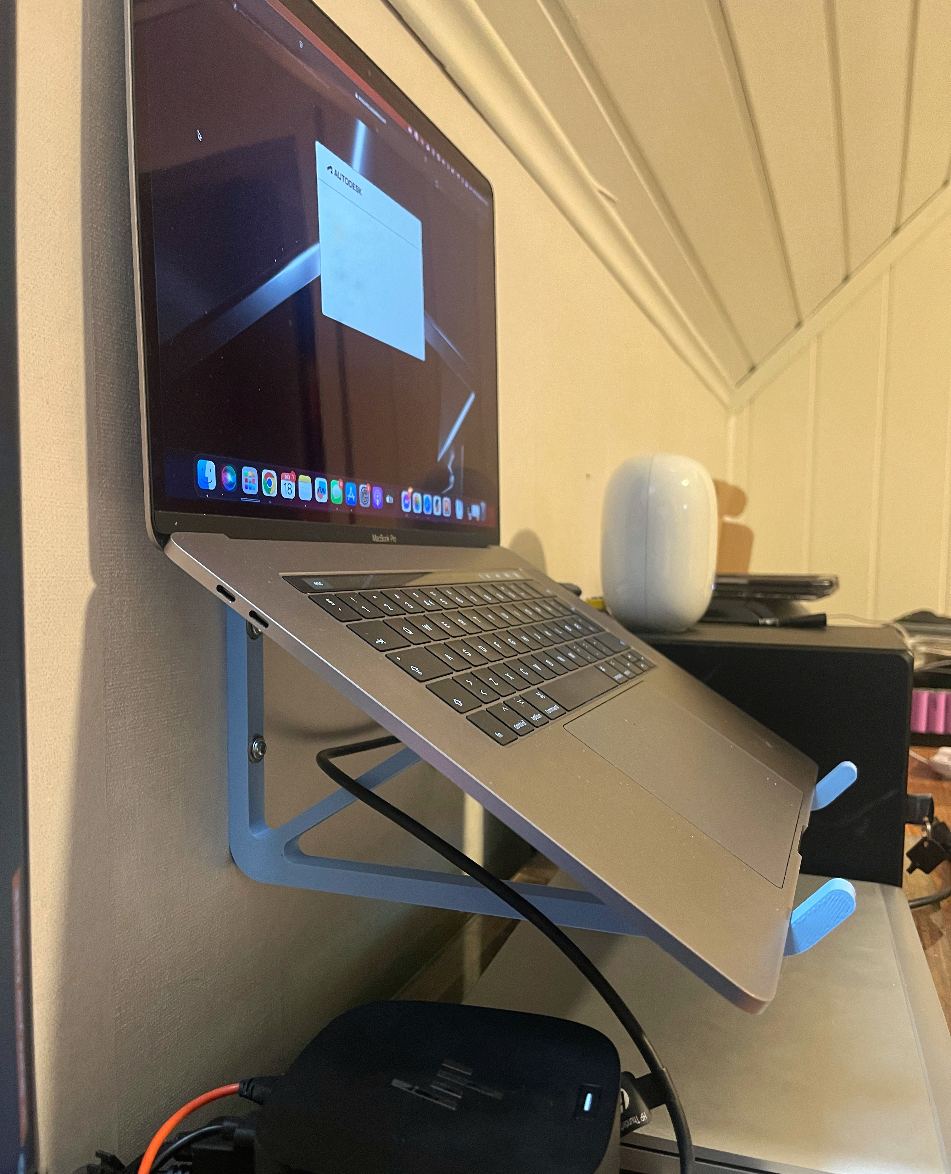Wall mount - Laptop