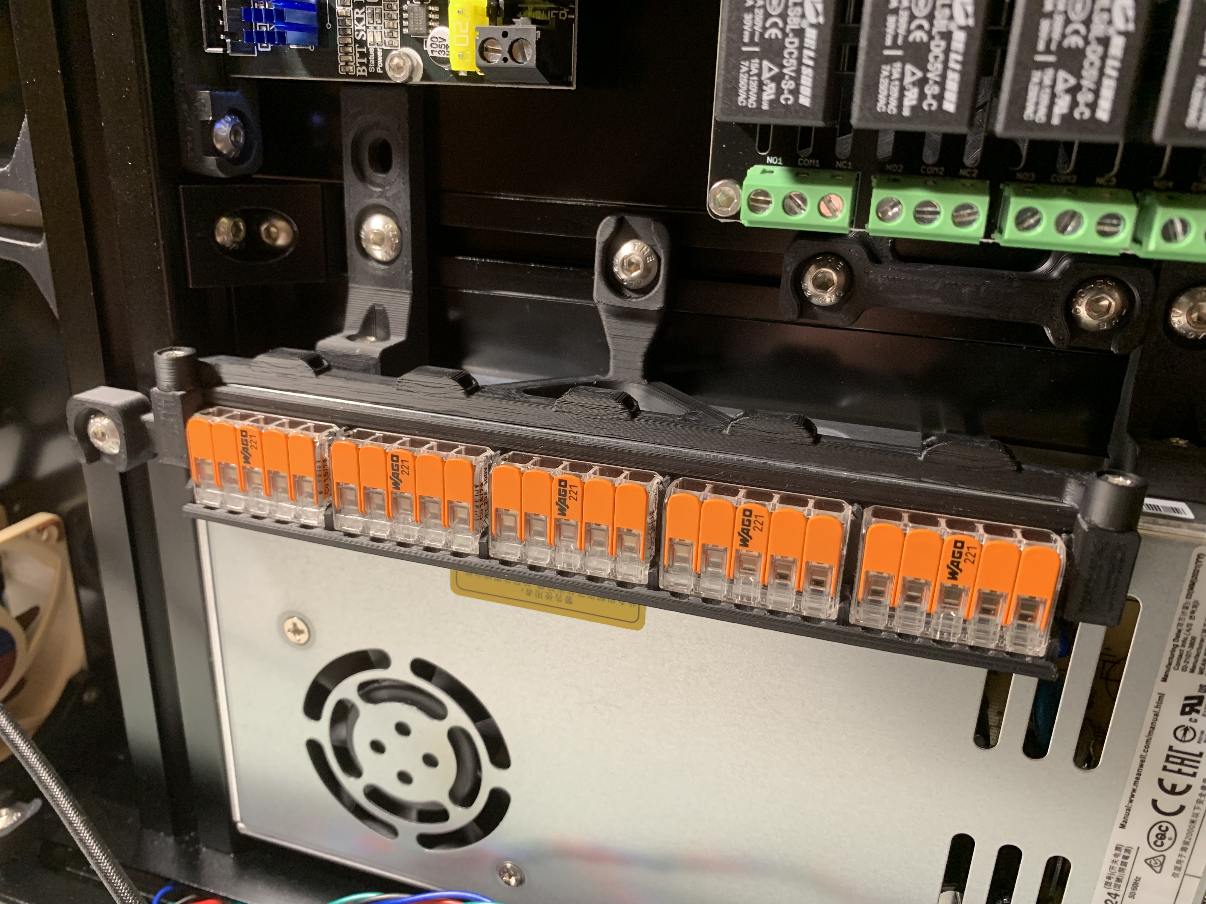 Wago 221-415 tray 5x5 on PSU