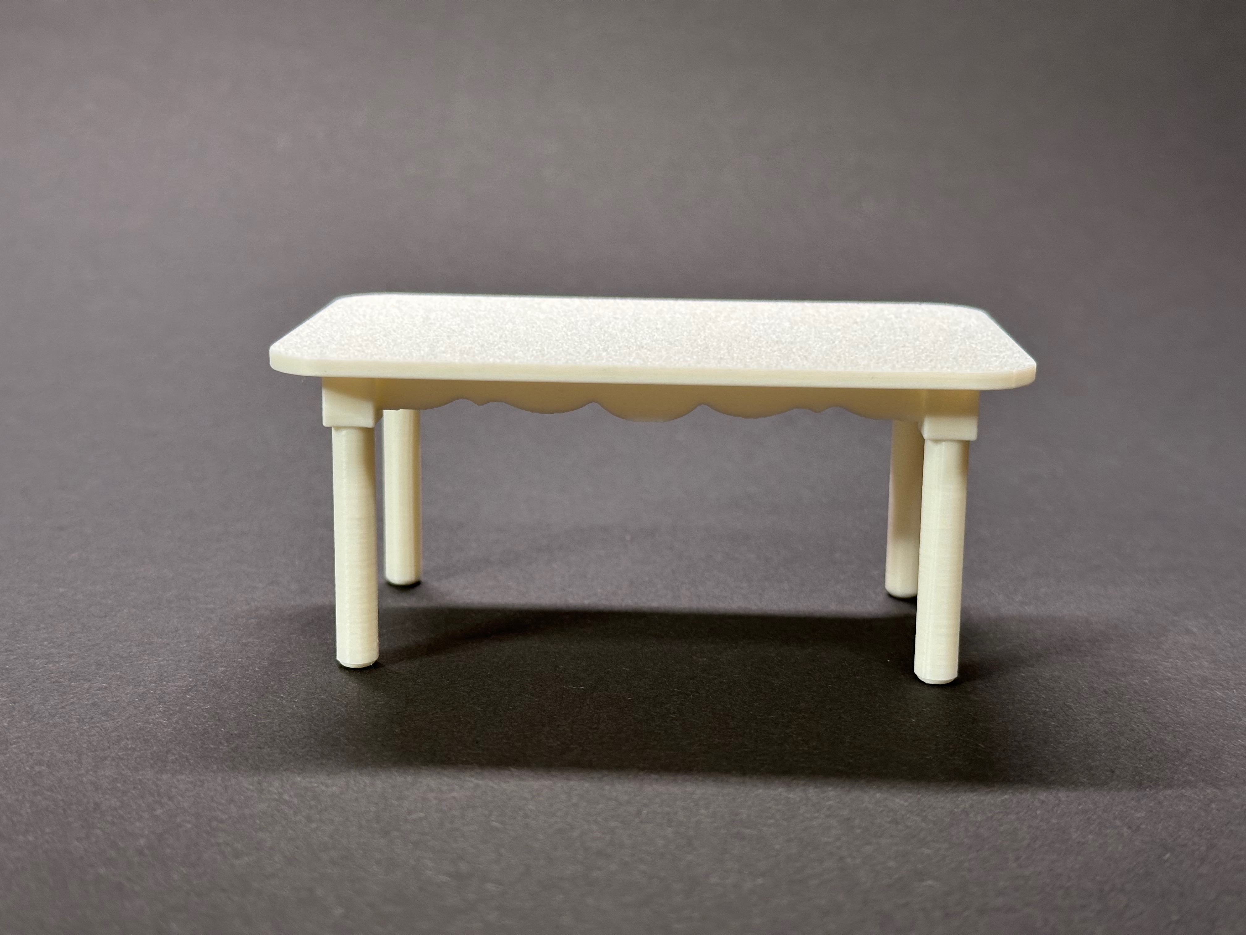 Dollhouse Table — miniatura 4