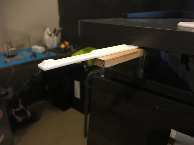 minimalist headphone stand
