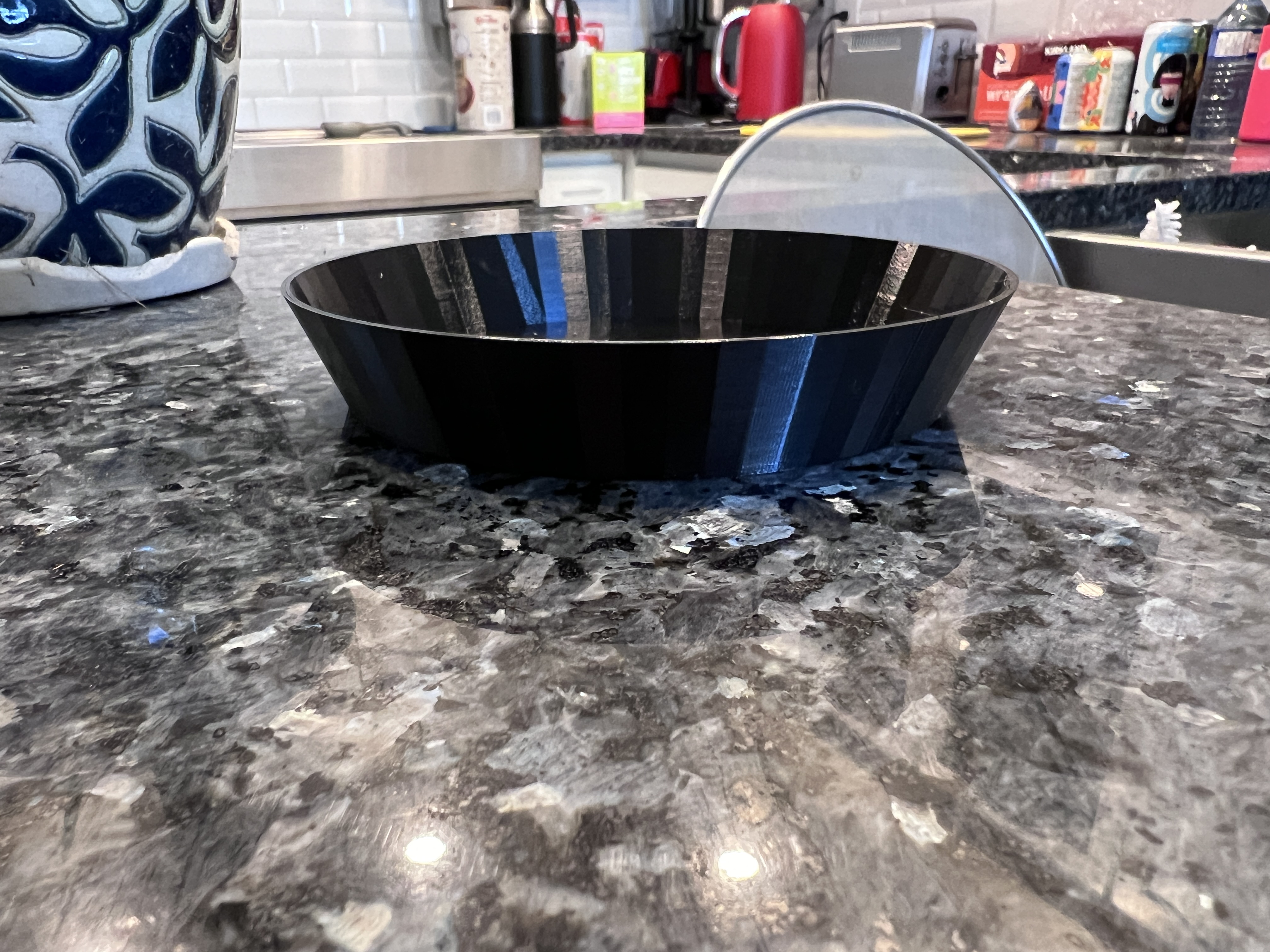 Flower Pot Base by KatherineLearnsStuff Download free STL model