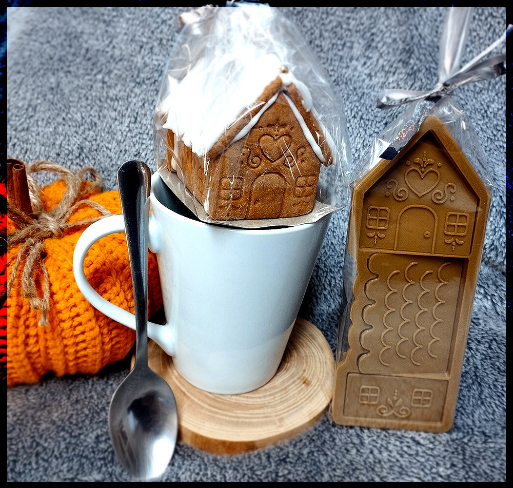 Tiny Gingerbread House Cookie cutter + stamp by Lottine Download