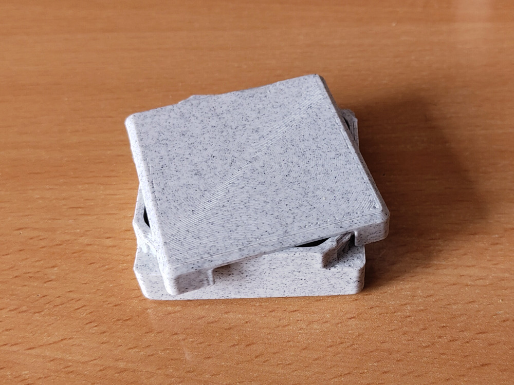 square twistlock box with wide opening, many sizes by DrJones